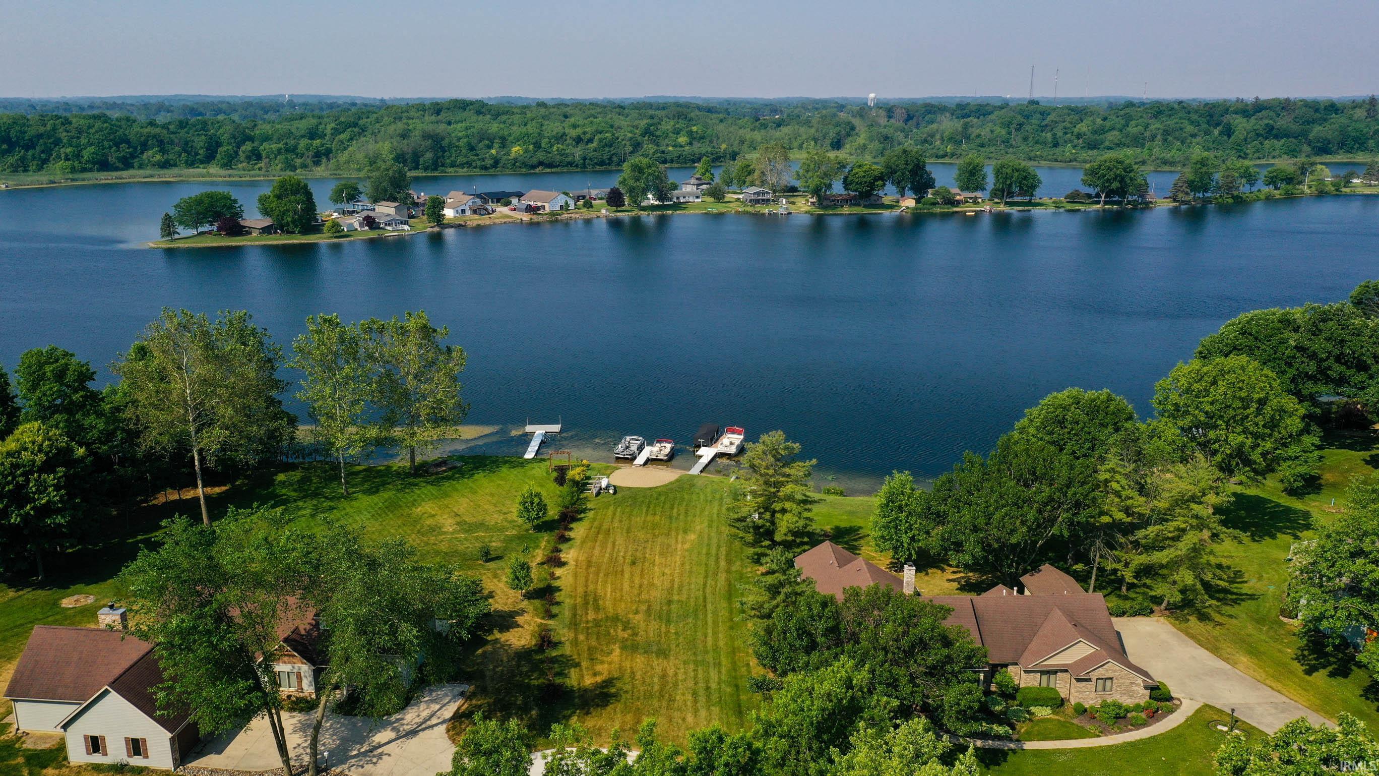 1102 Woodcrest