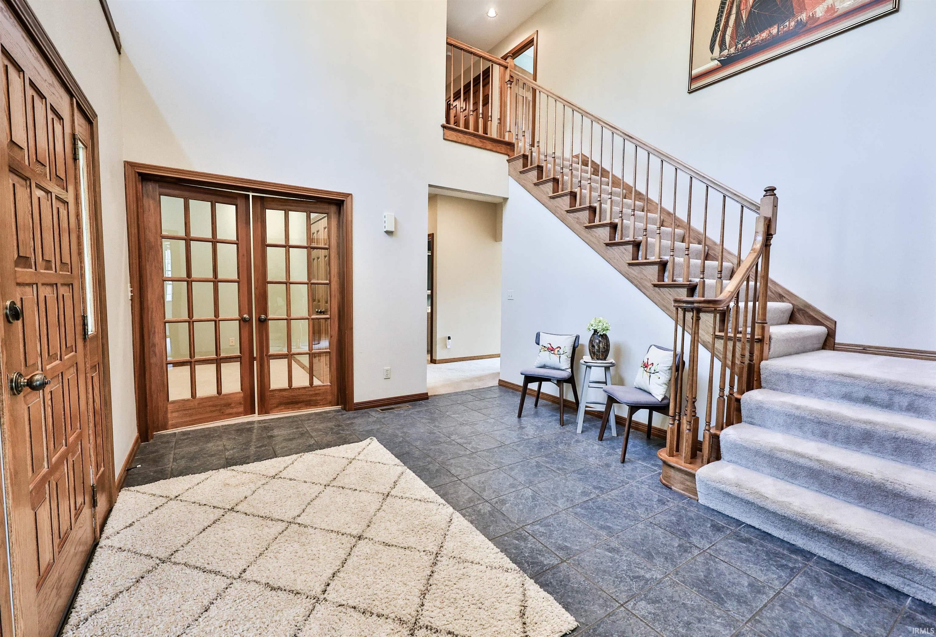 1102 Woodcrest