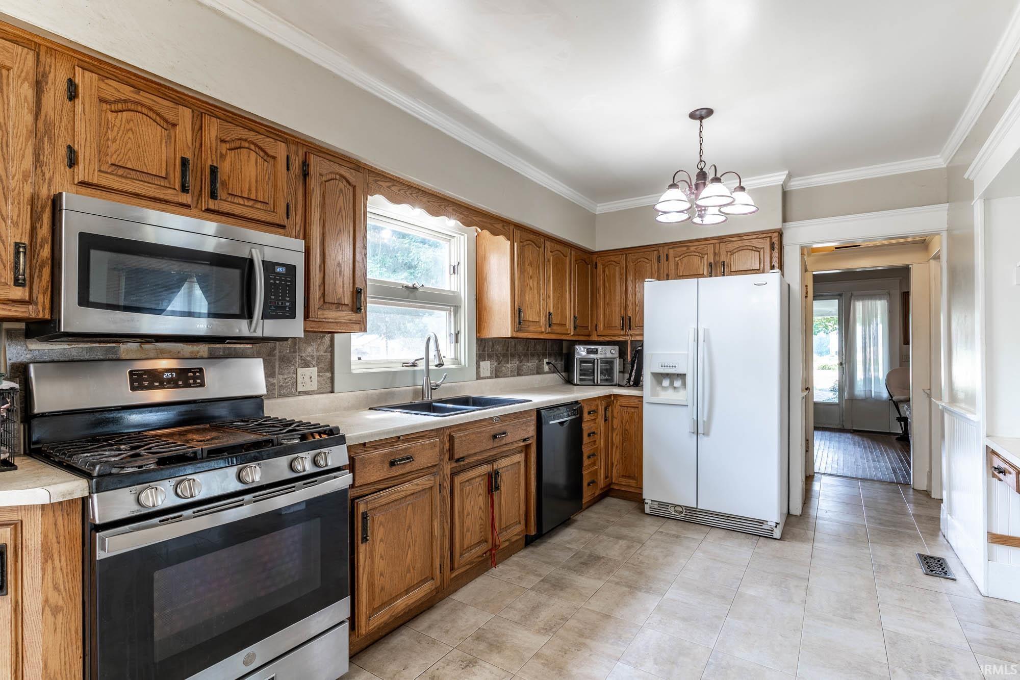 7018 Maysville
