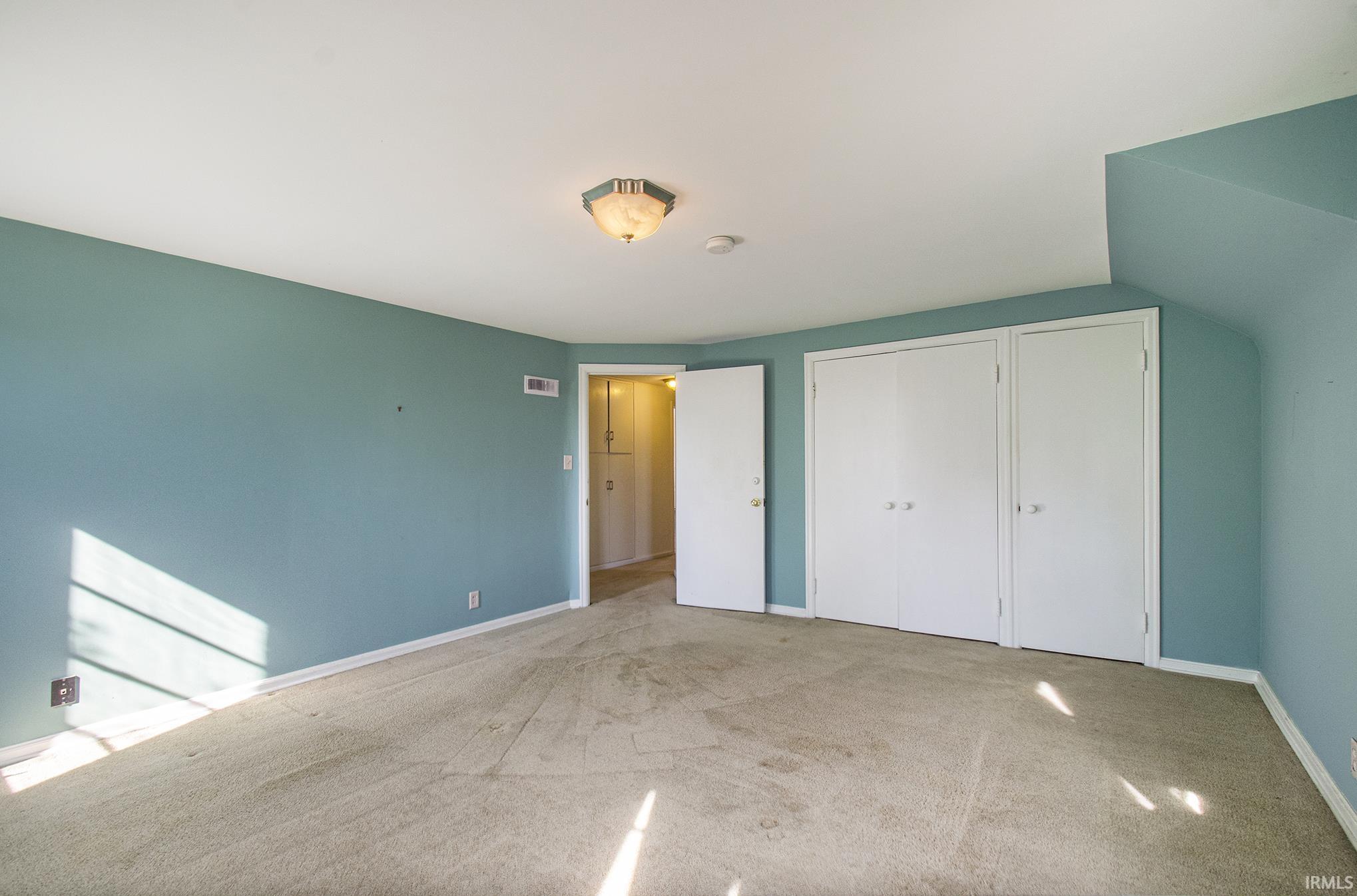 1601 Cedar