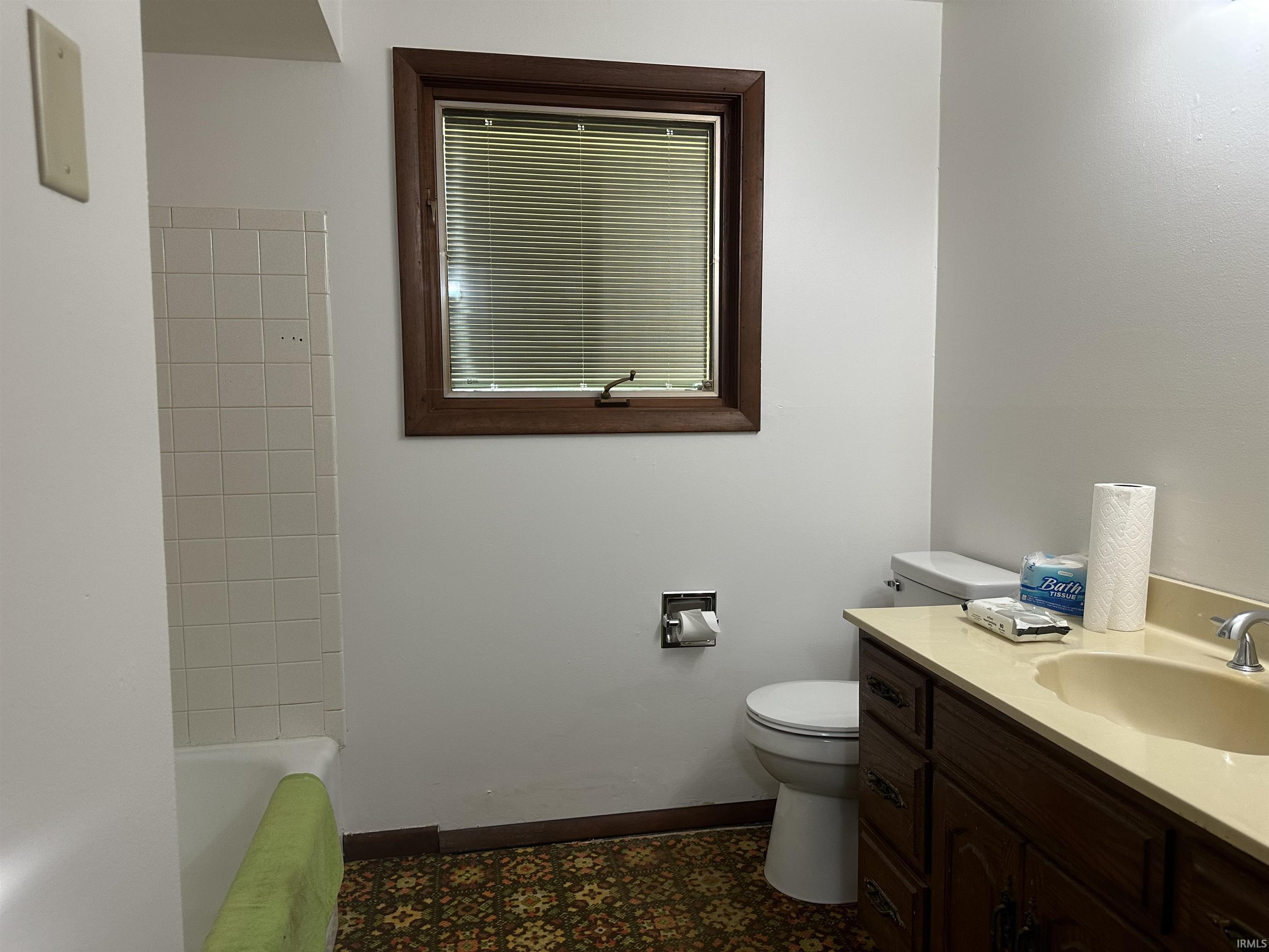 4221 Dalewood