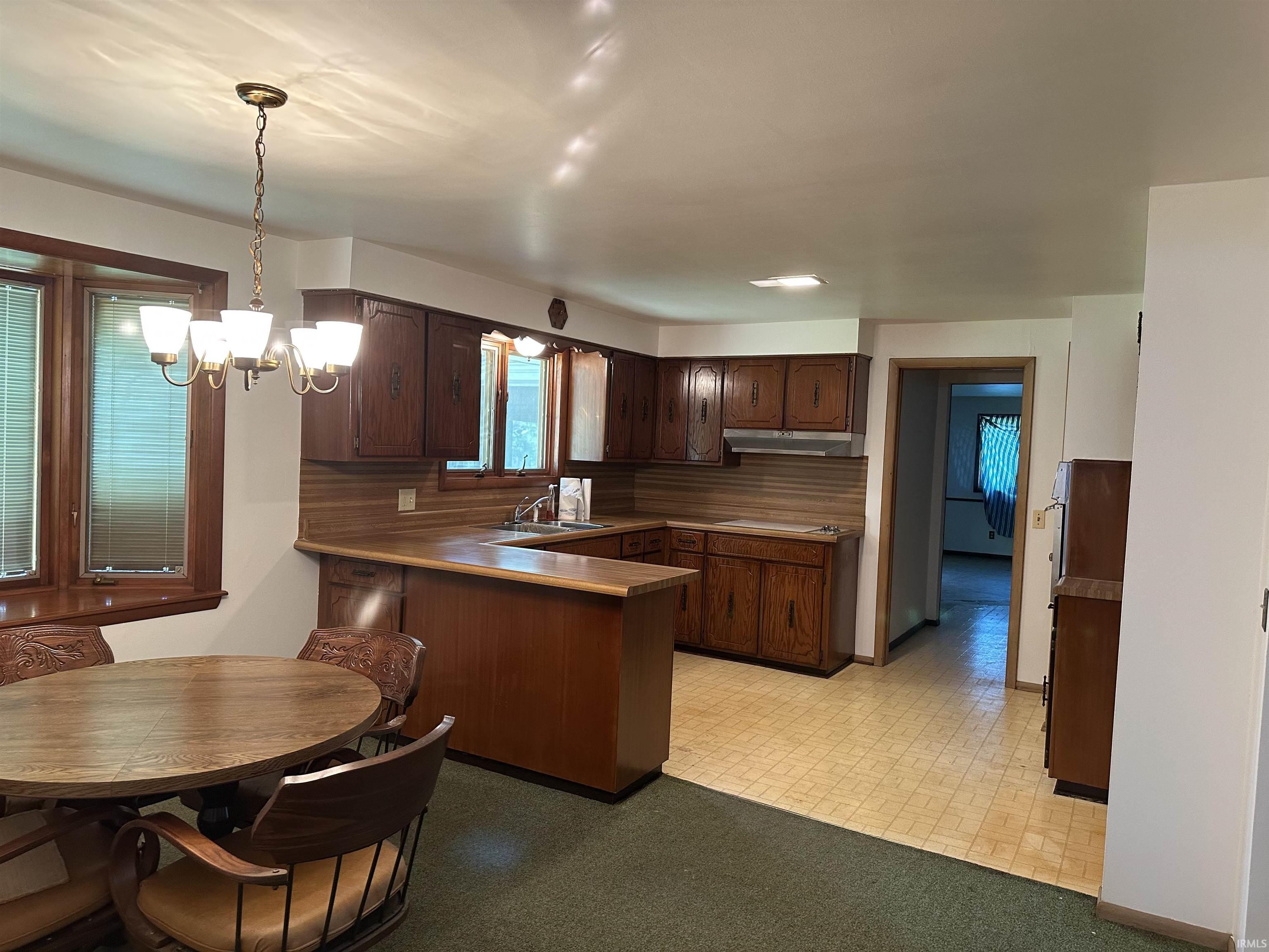 4221 Dalewood