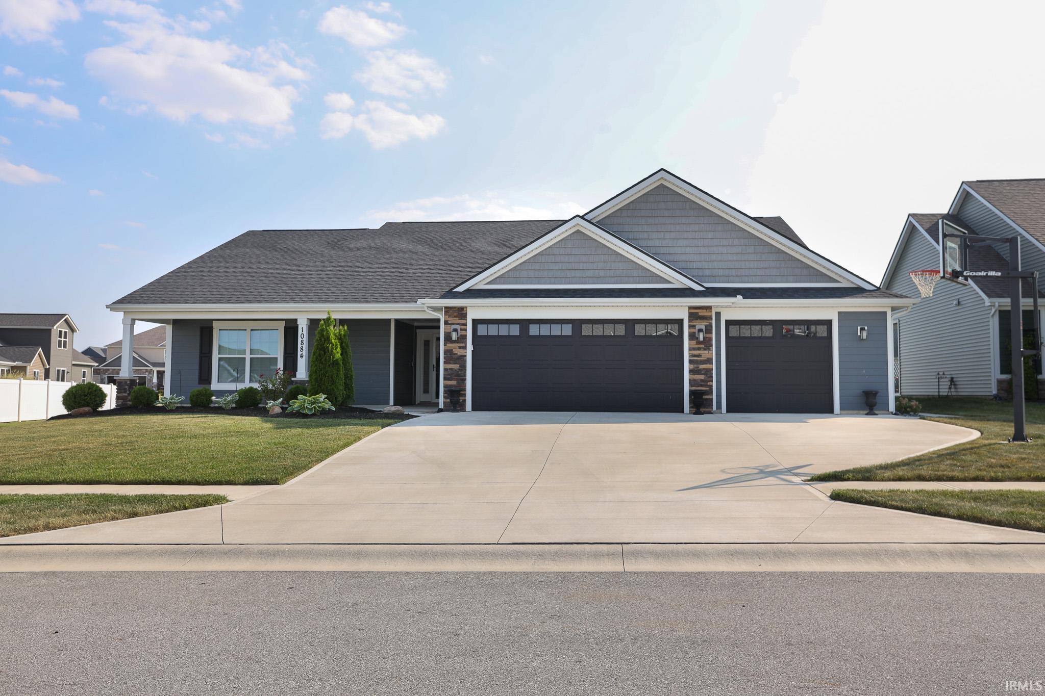 10884 Fenton