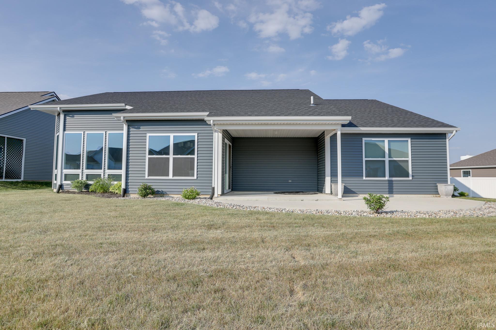 10884 Fenton