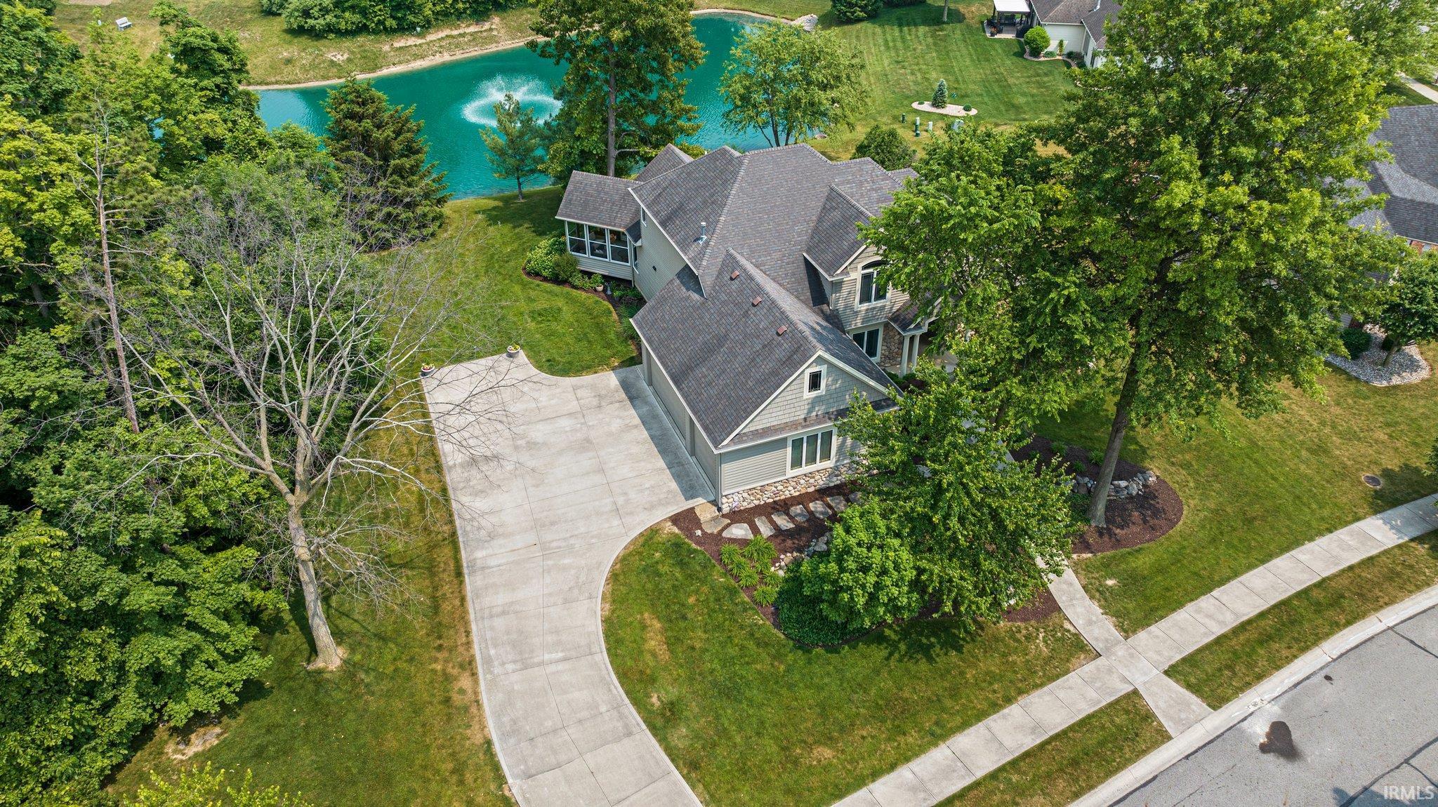 7814 Emerald Canyon