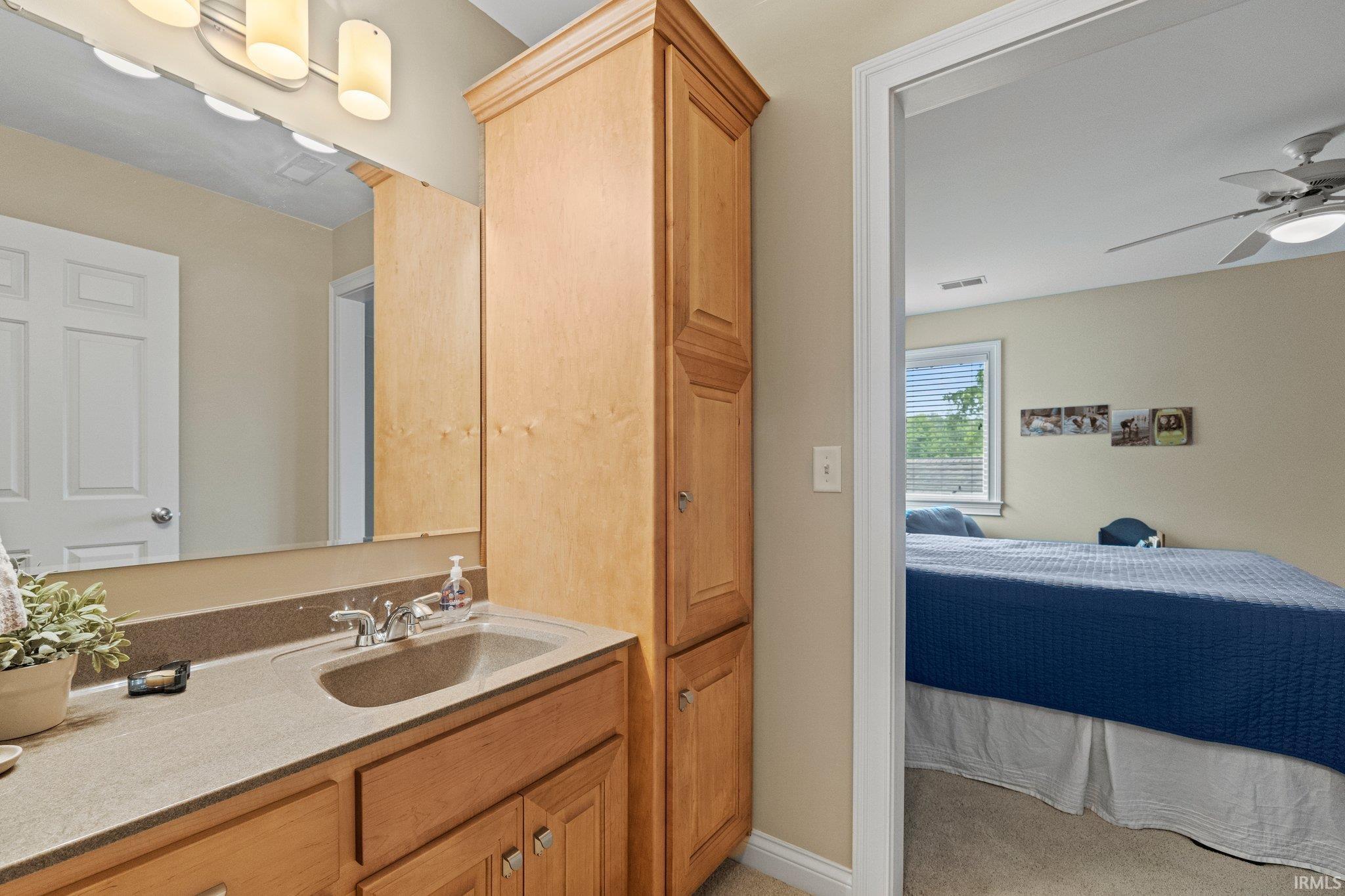 7814 Emerald Canyon