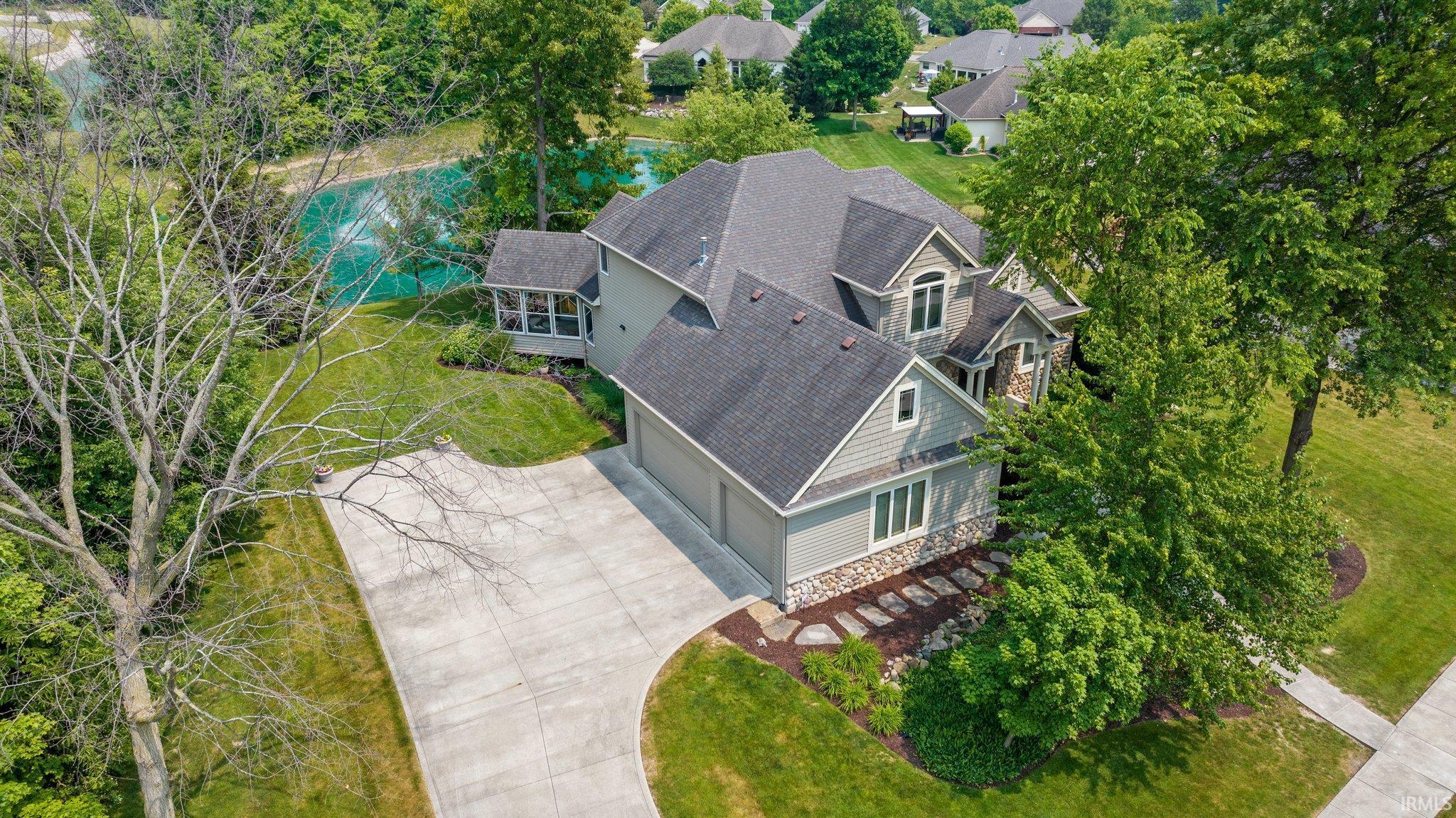 7814 Emerald Canyon