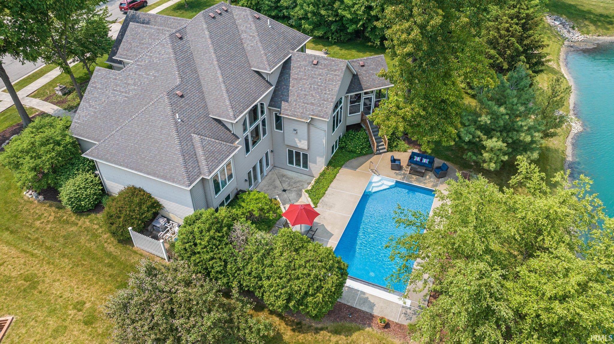 7814 Emerald Canyon
