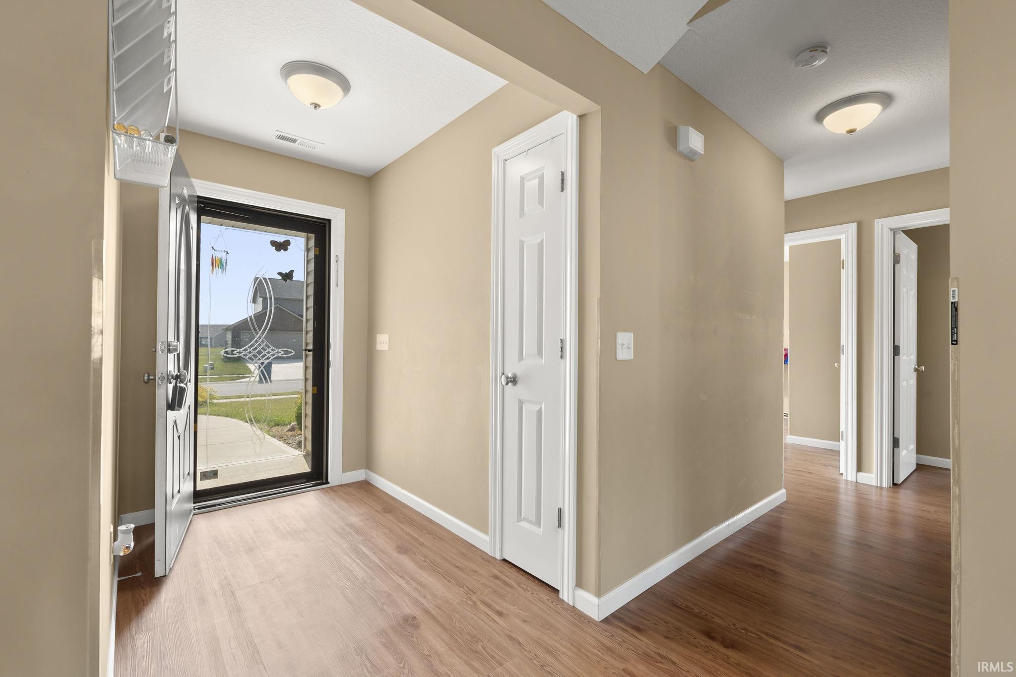 17225 Hudson