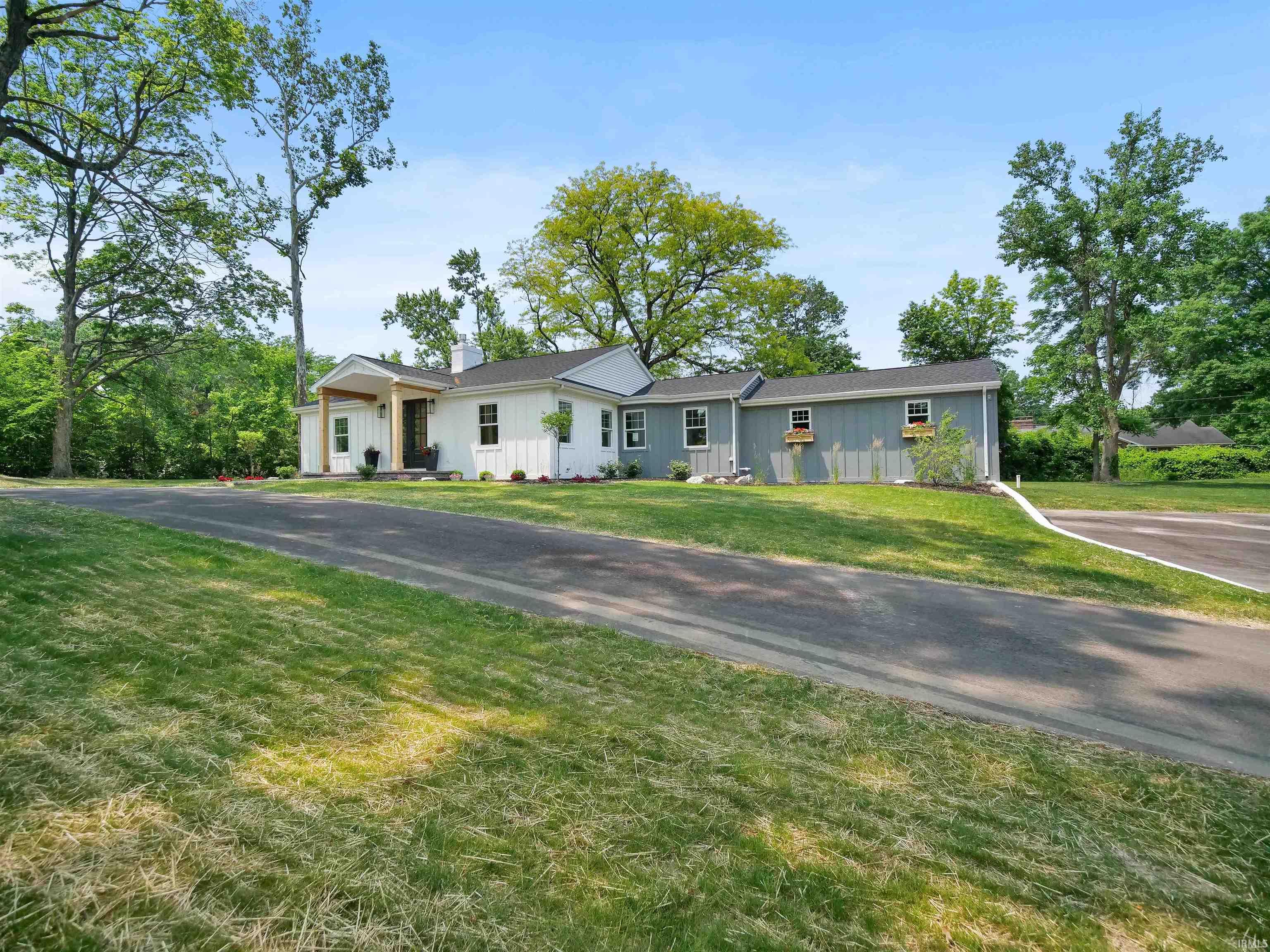 1720 Dell Cove
