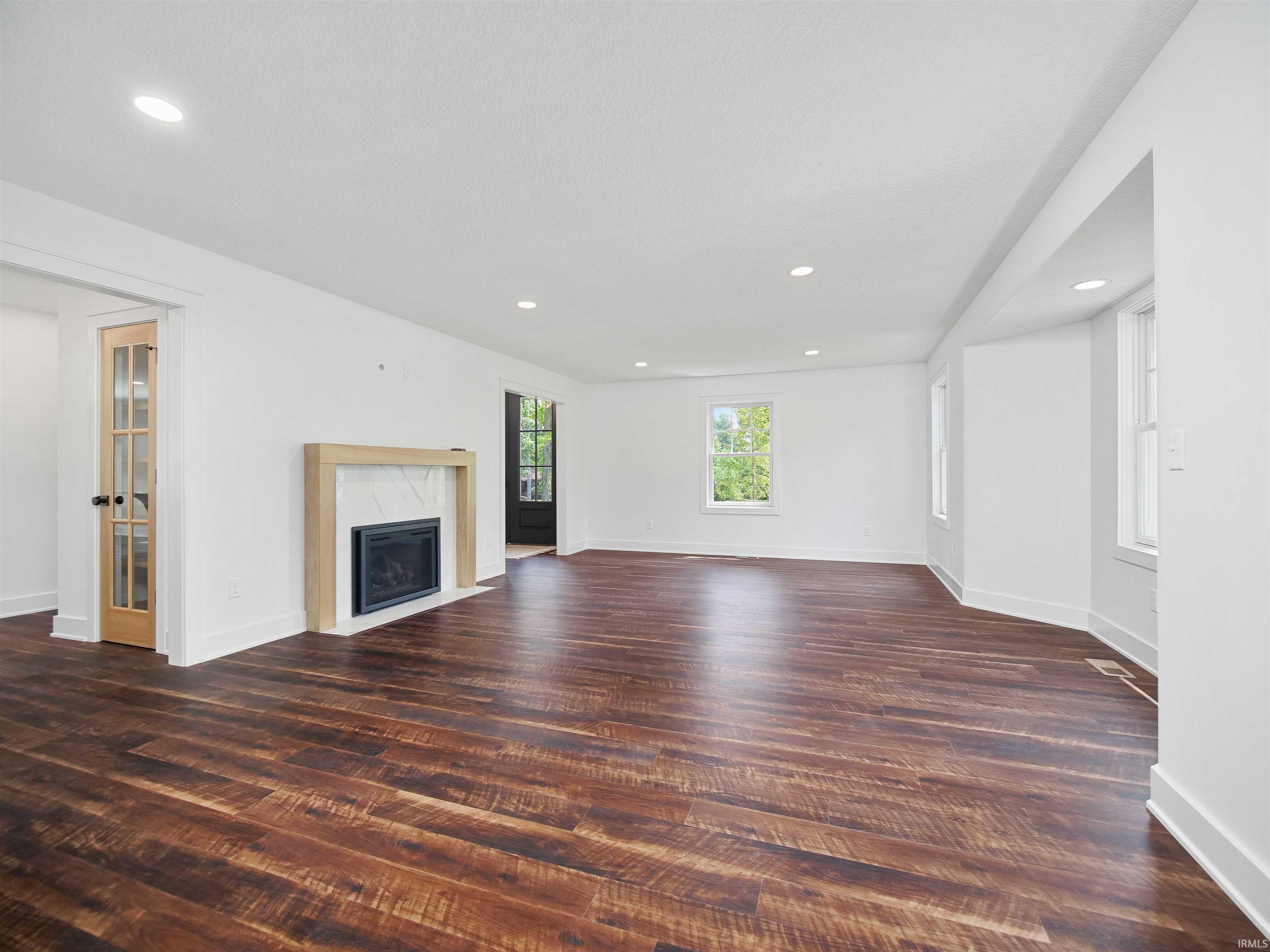 1720 Dell Cove