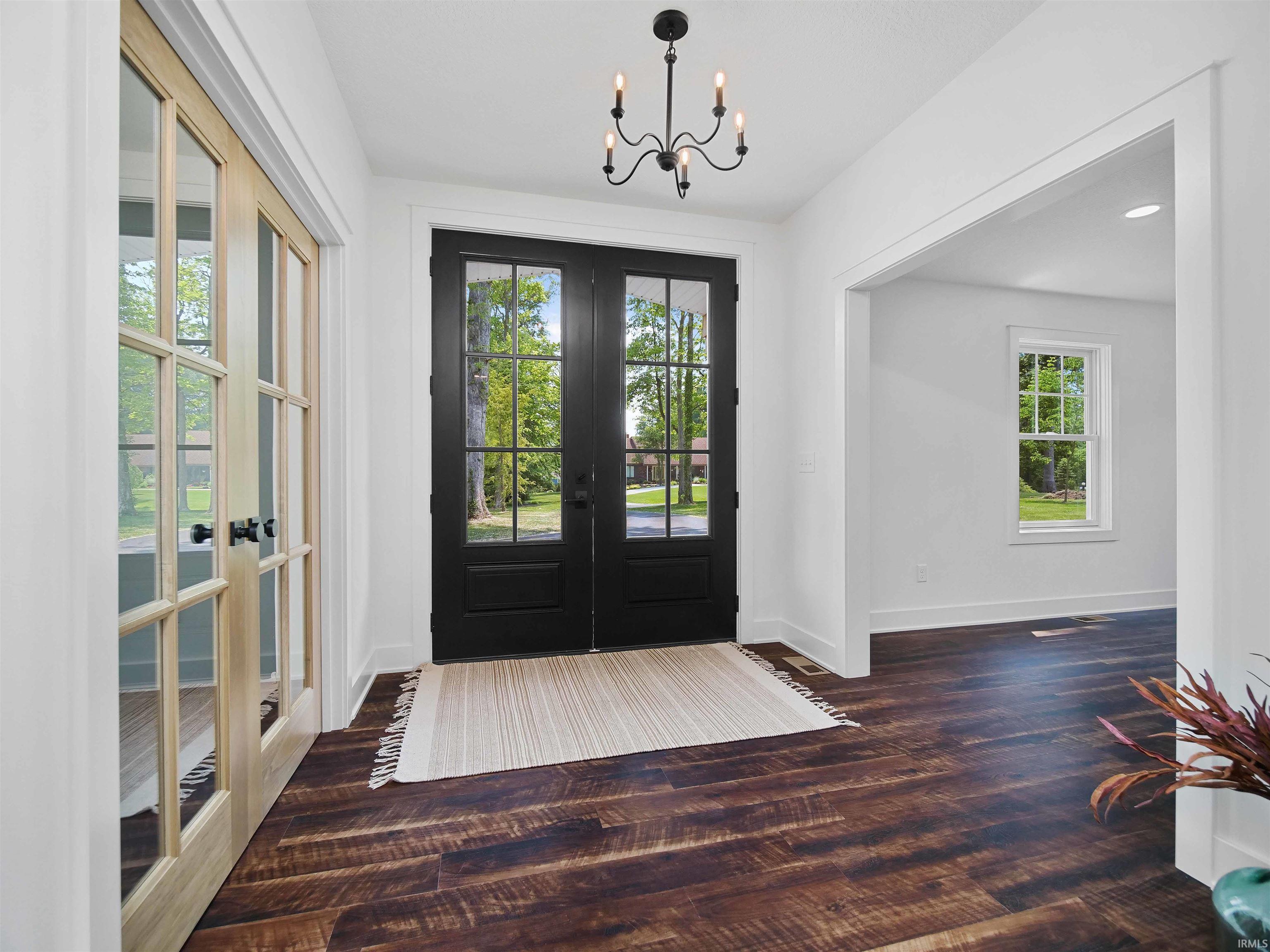 1720 Dell Cove