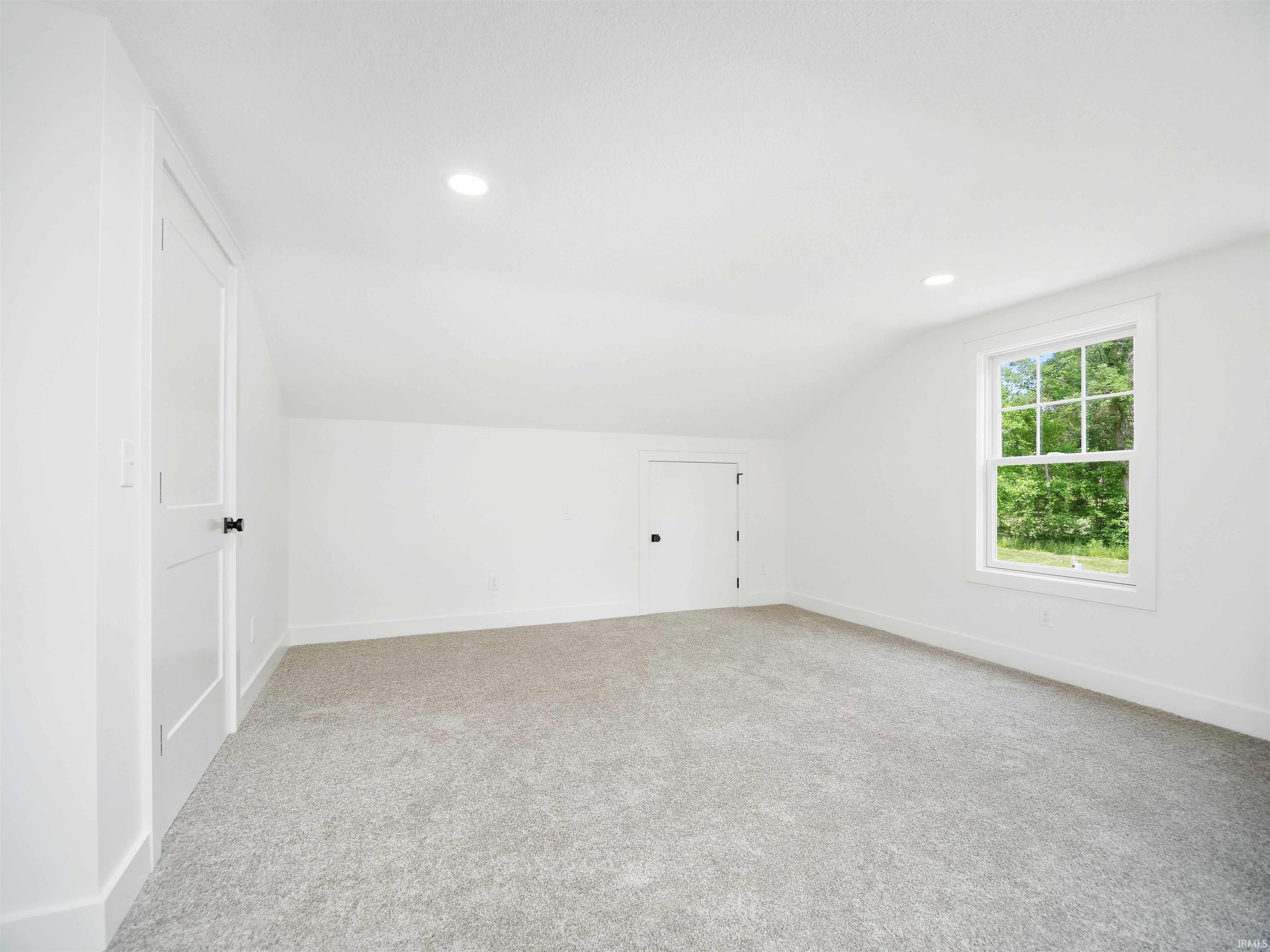 1720 Dell Cove