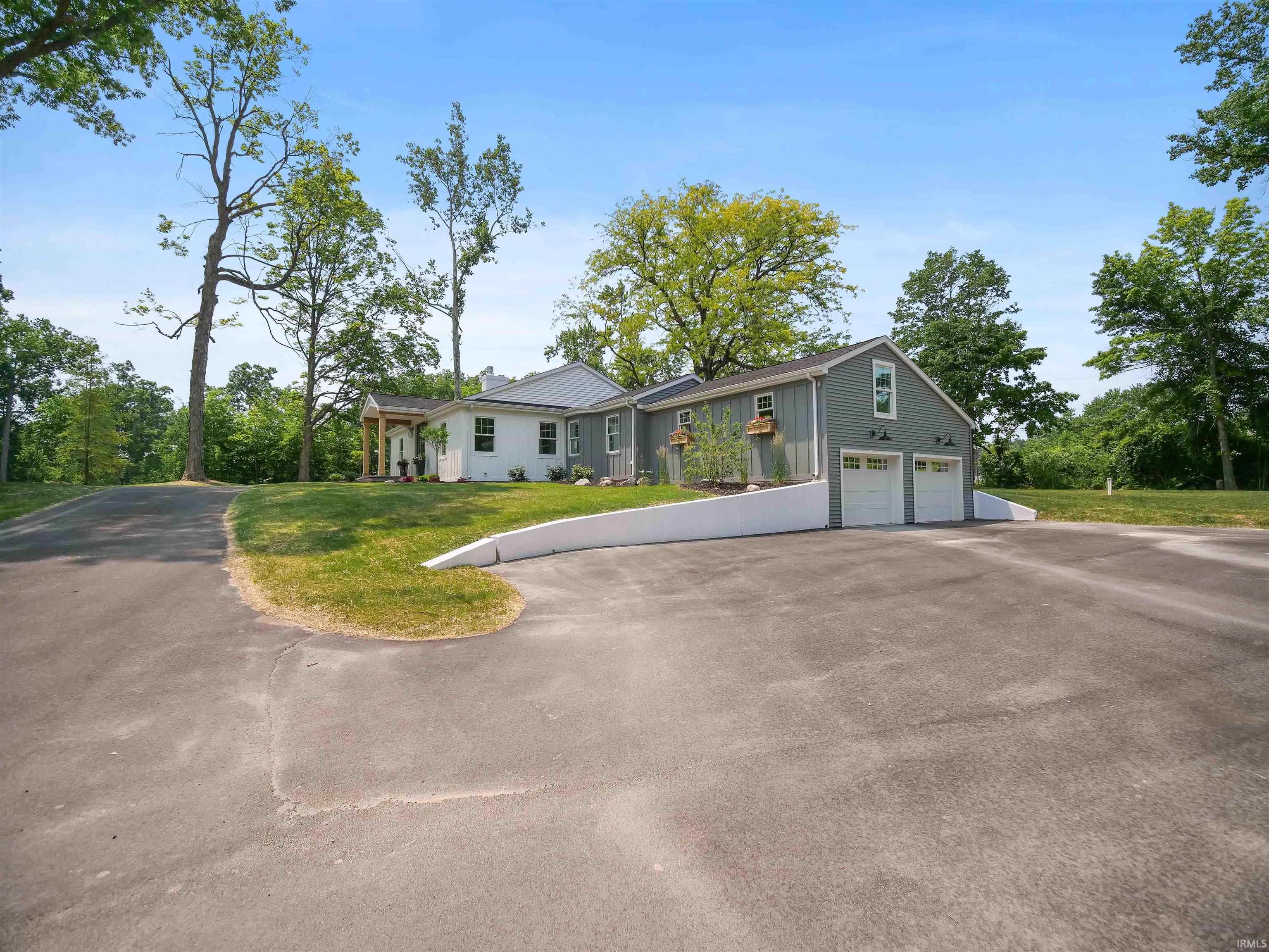 1720 Dell Cove
