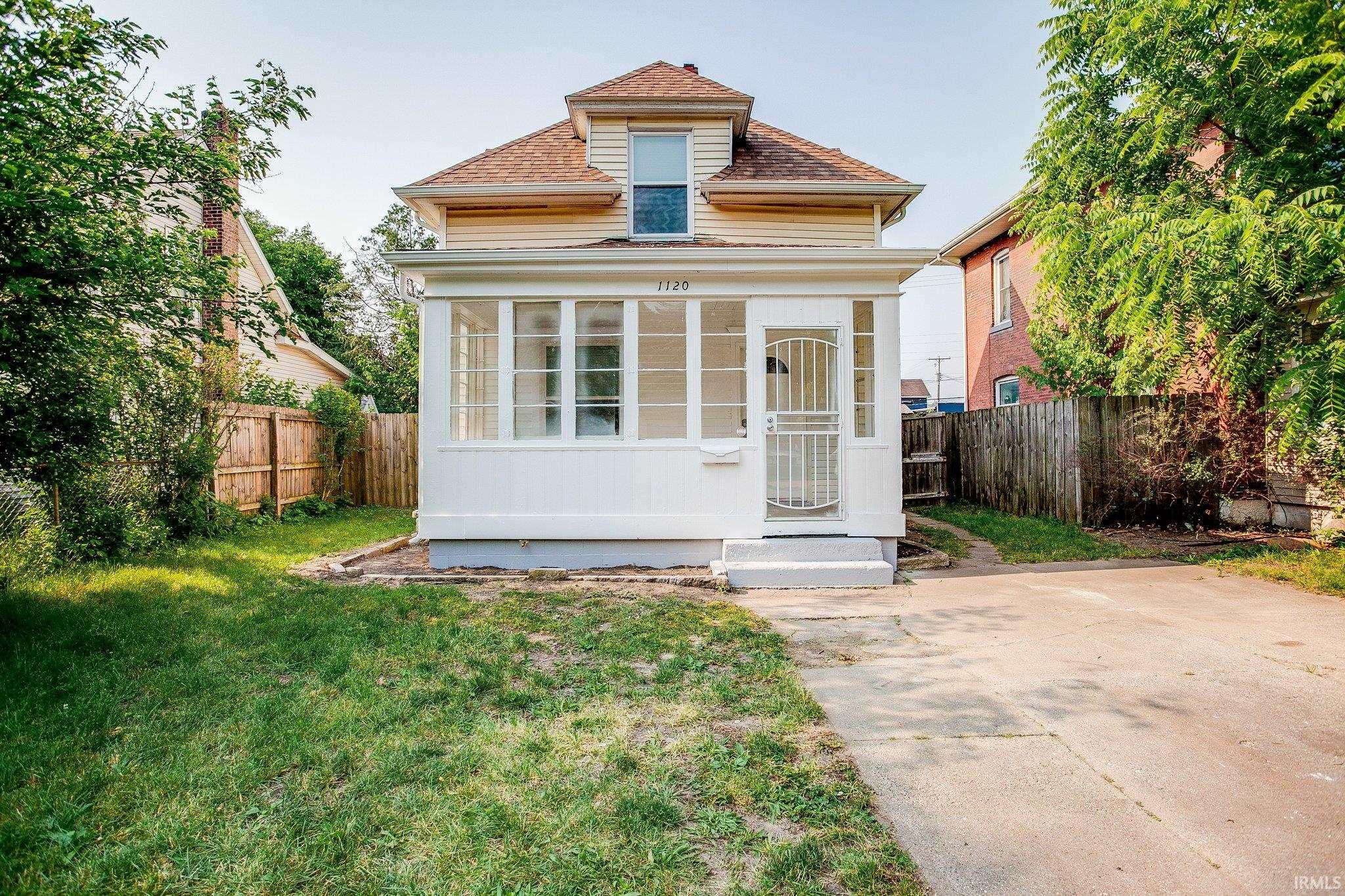 1120 Broadway