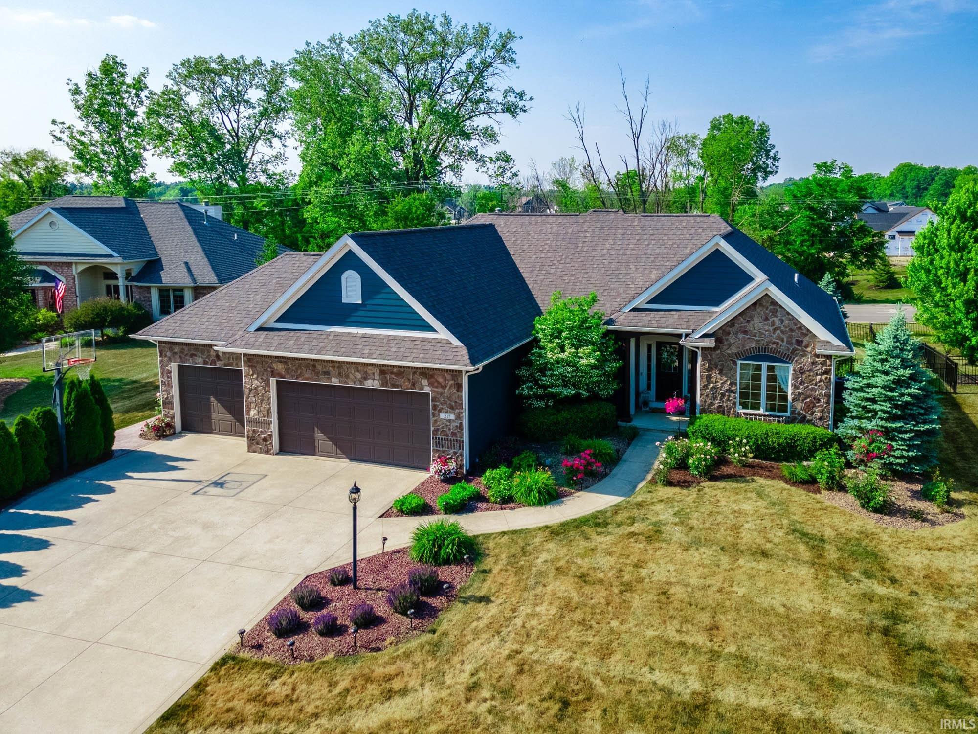 212 Creekside