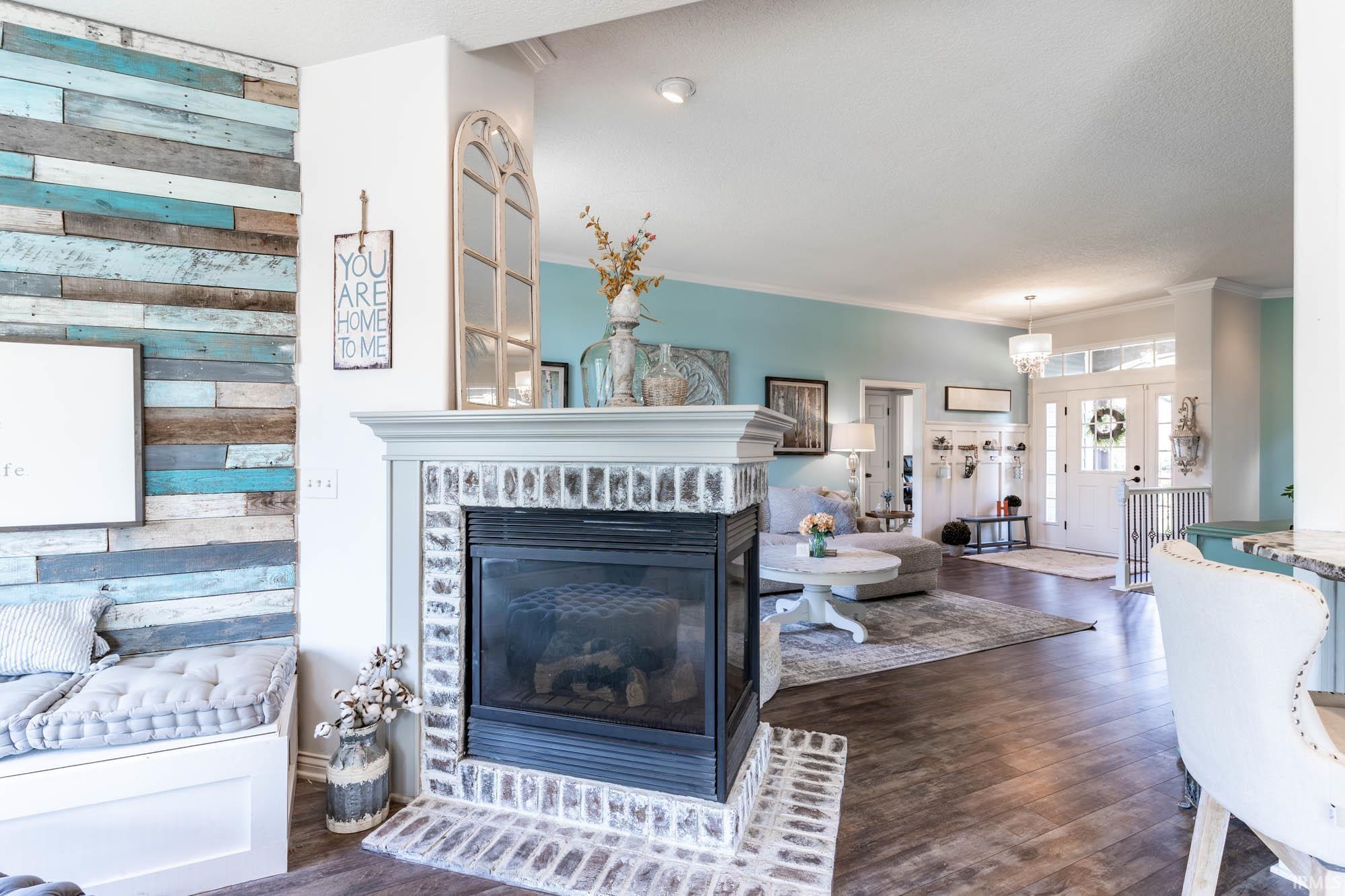 212 Creekside
