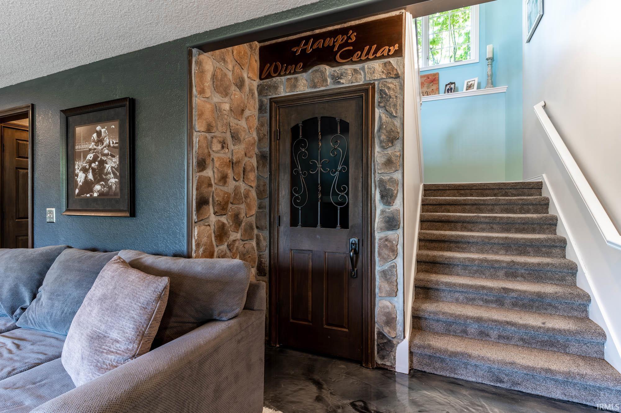 212 Creekside