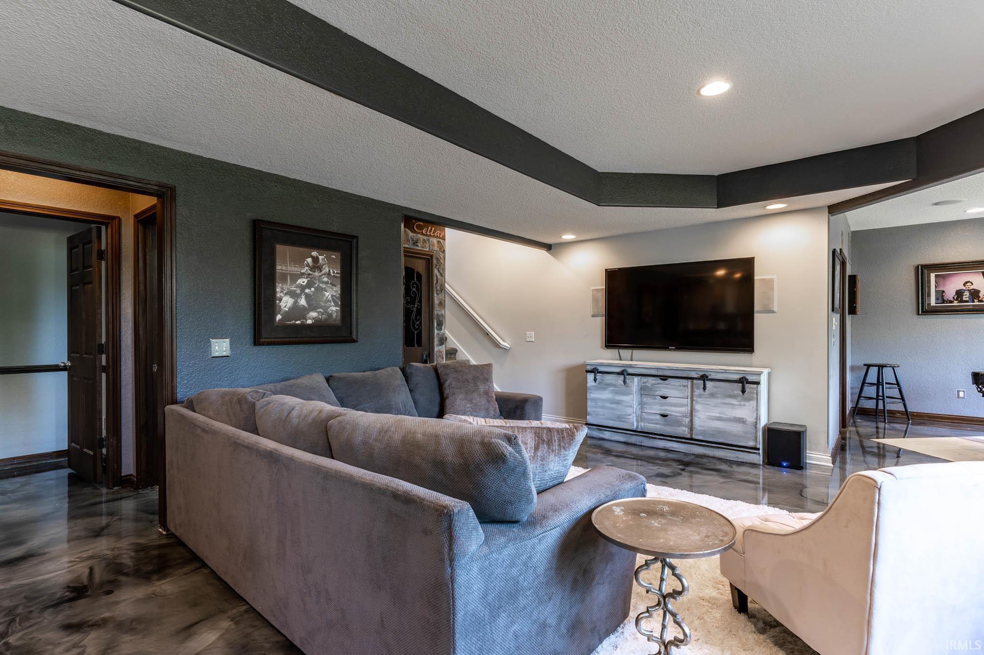 212 Creekside
