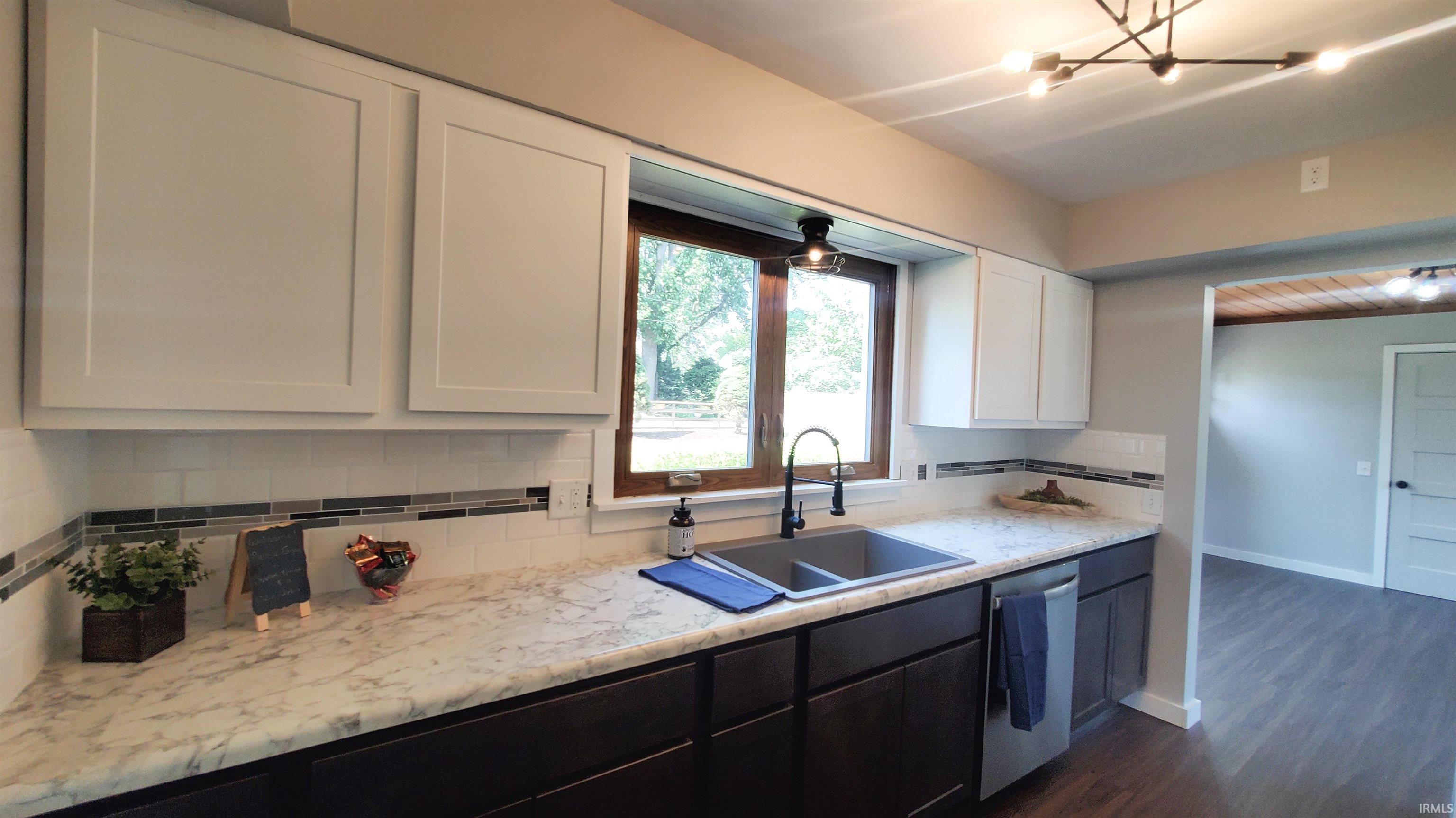 807 Ferndale