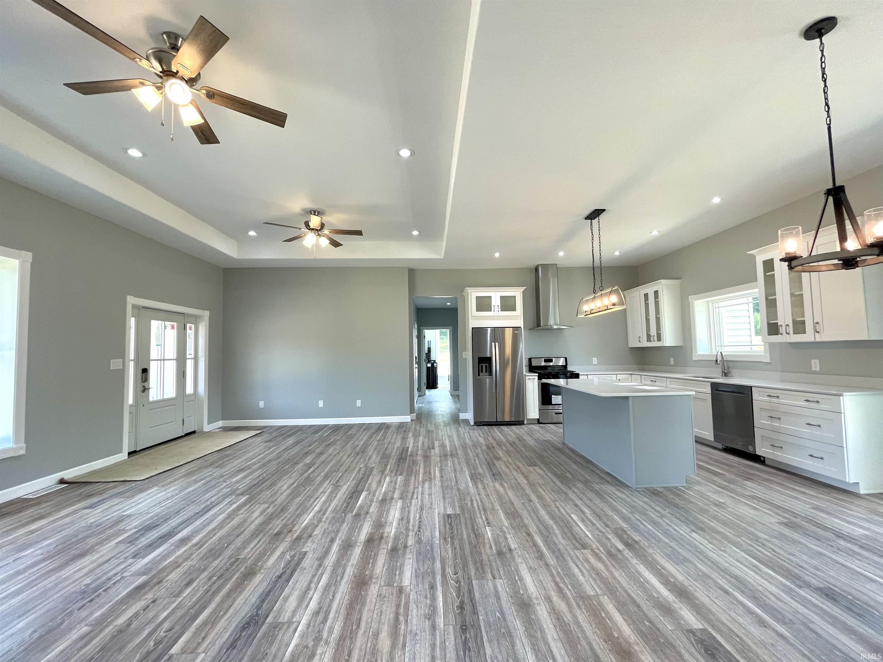 9553 Country Lane