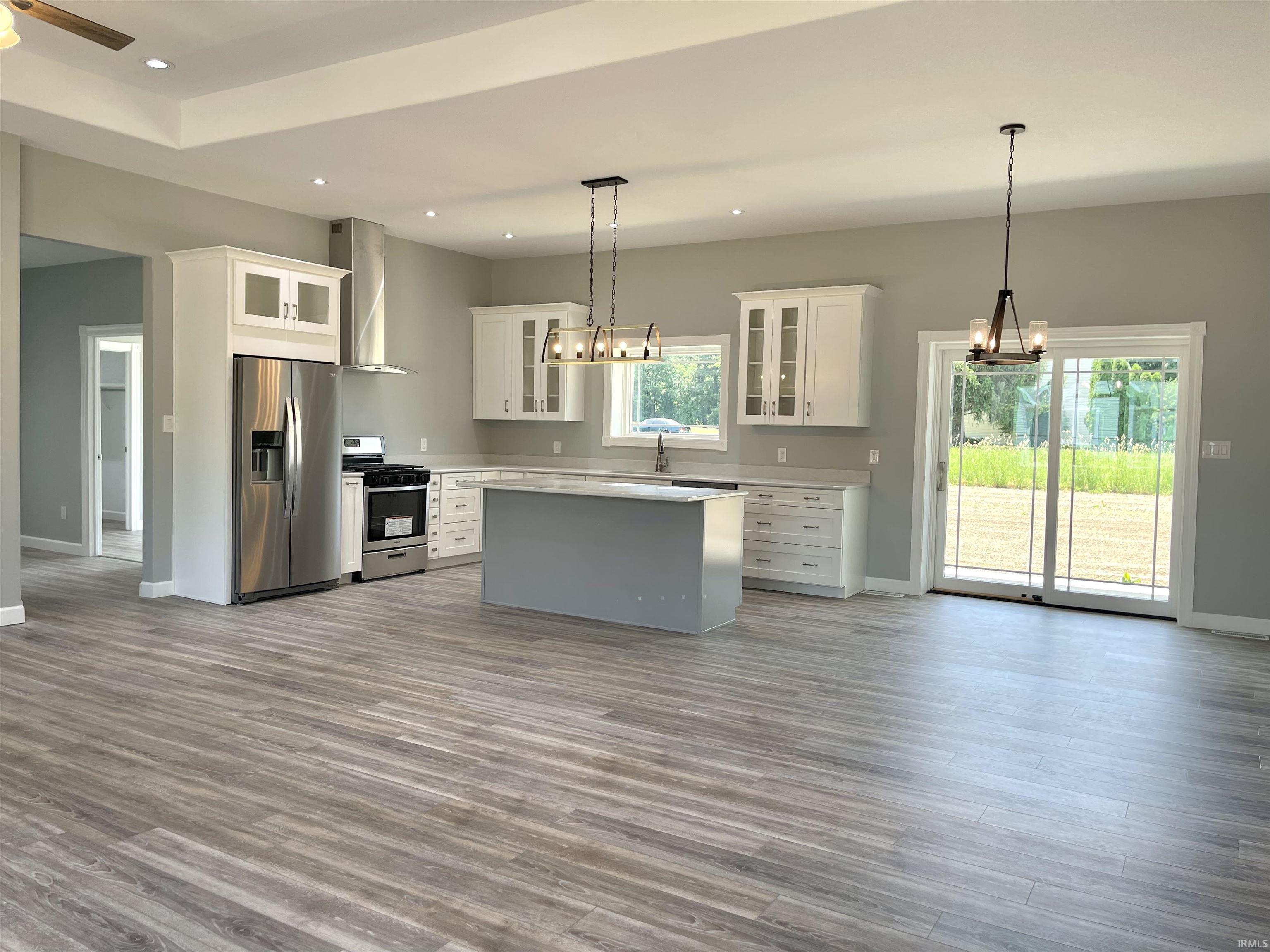 9553 Country Lane