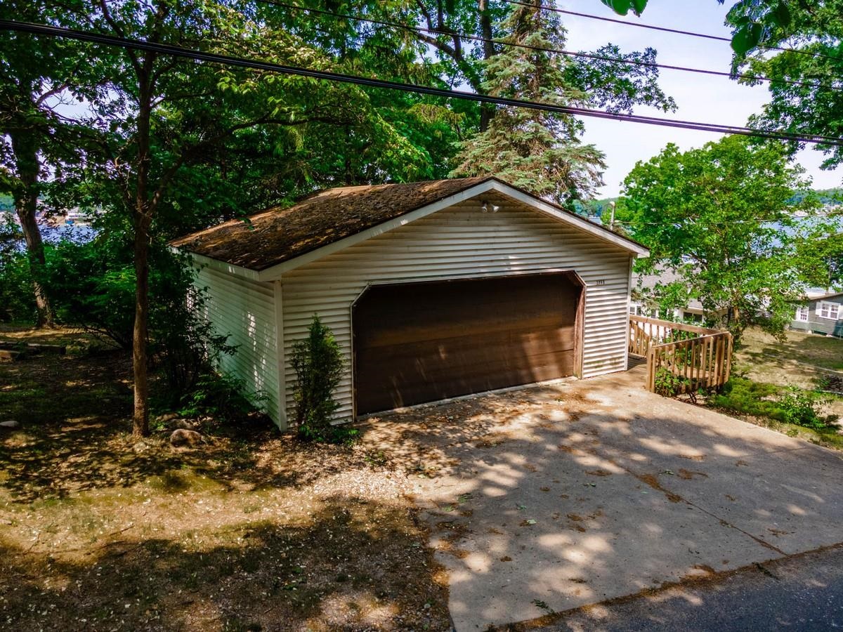1560 Lane 105 Lake James