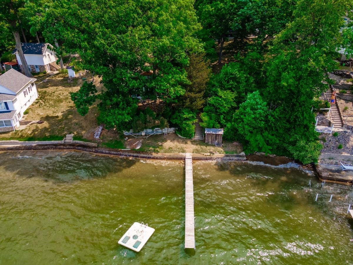 1560 Lane 105 Lake James