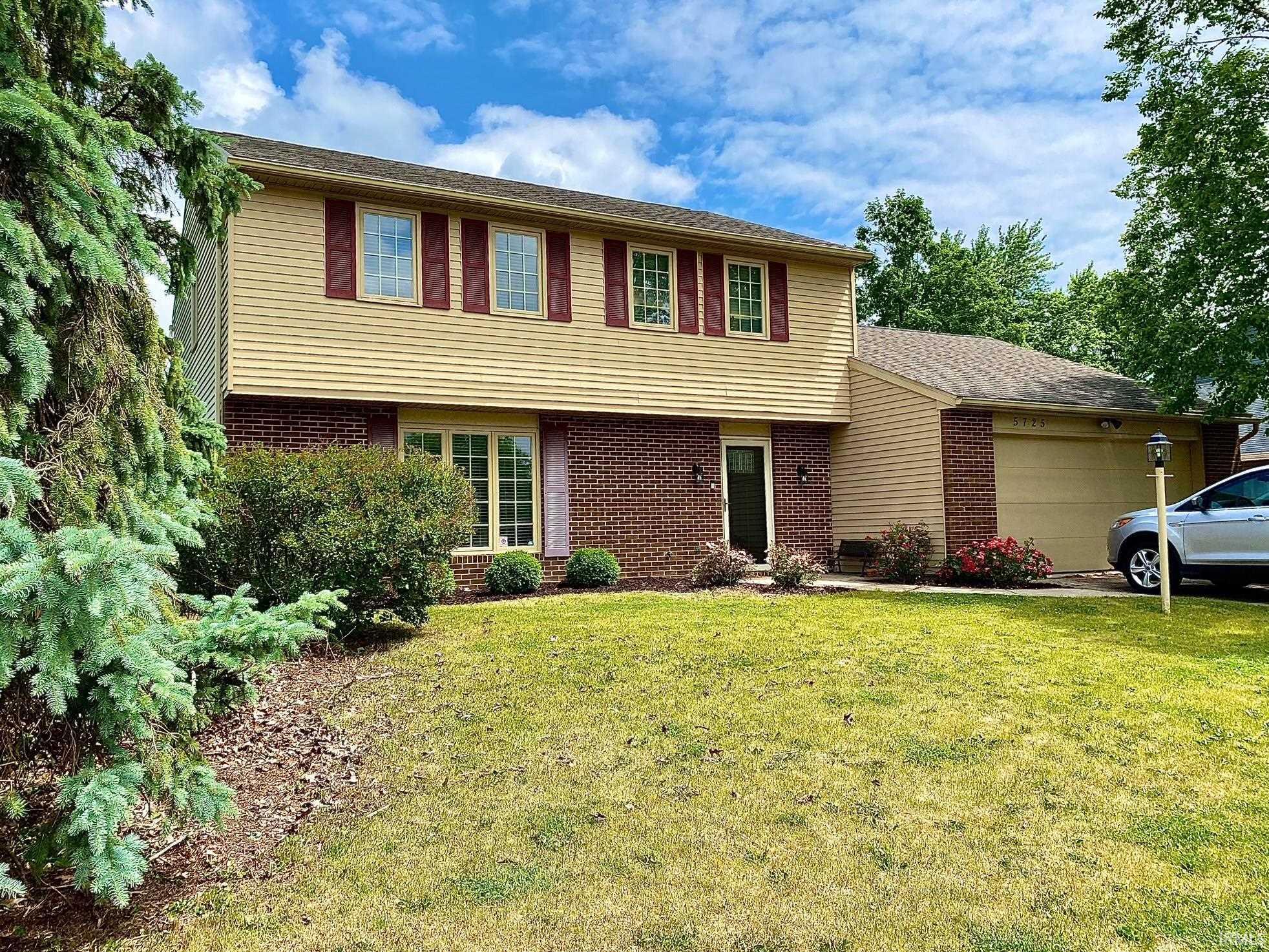 5725 Thoreau