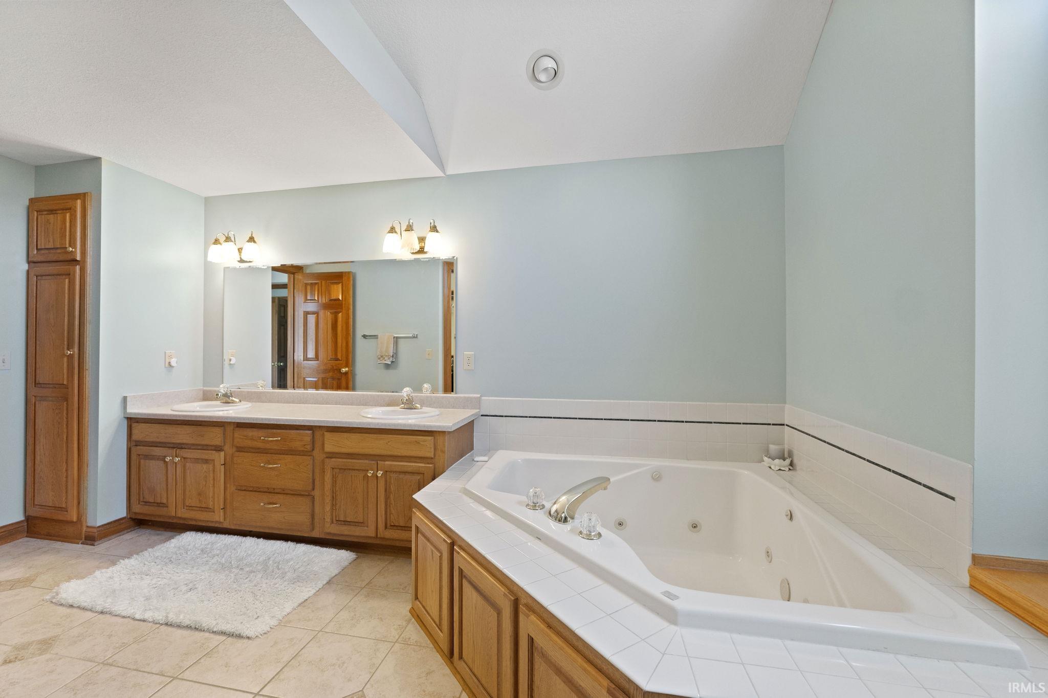 6030 Cherry Hill