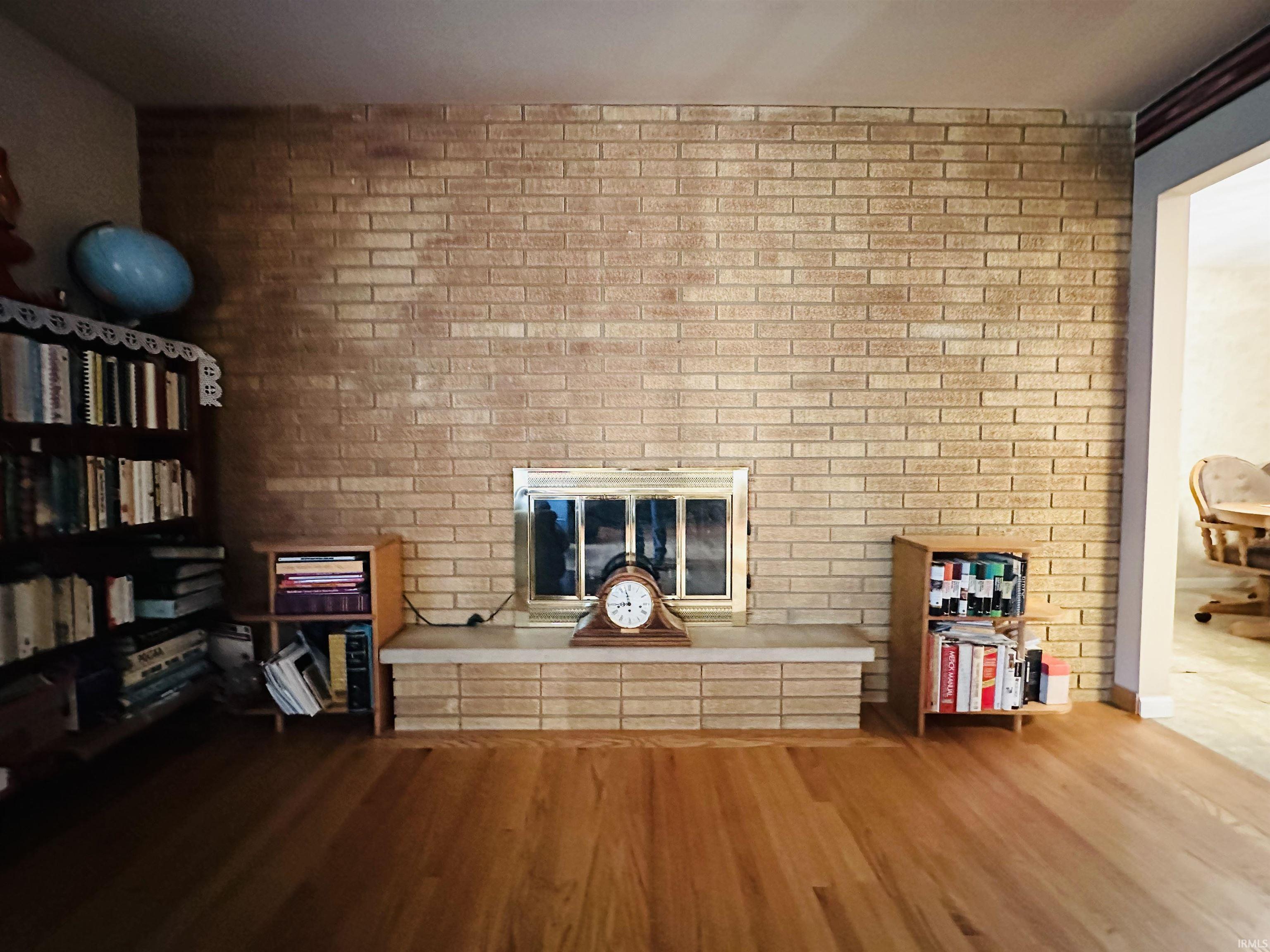 20476 Brick