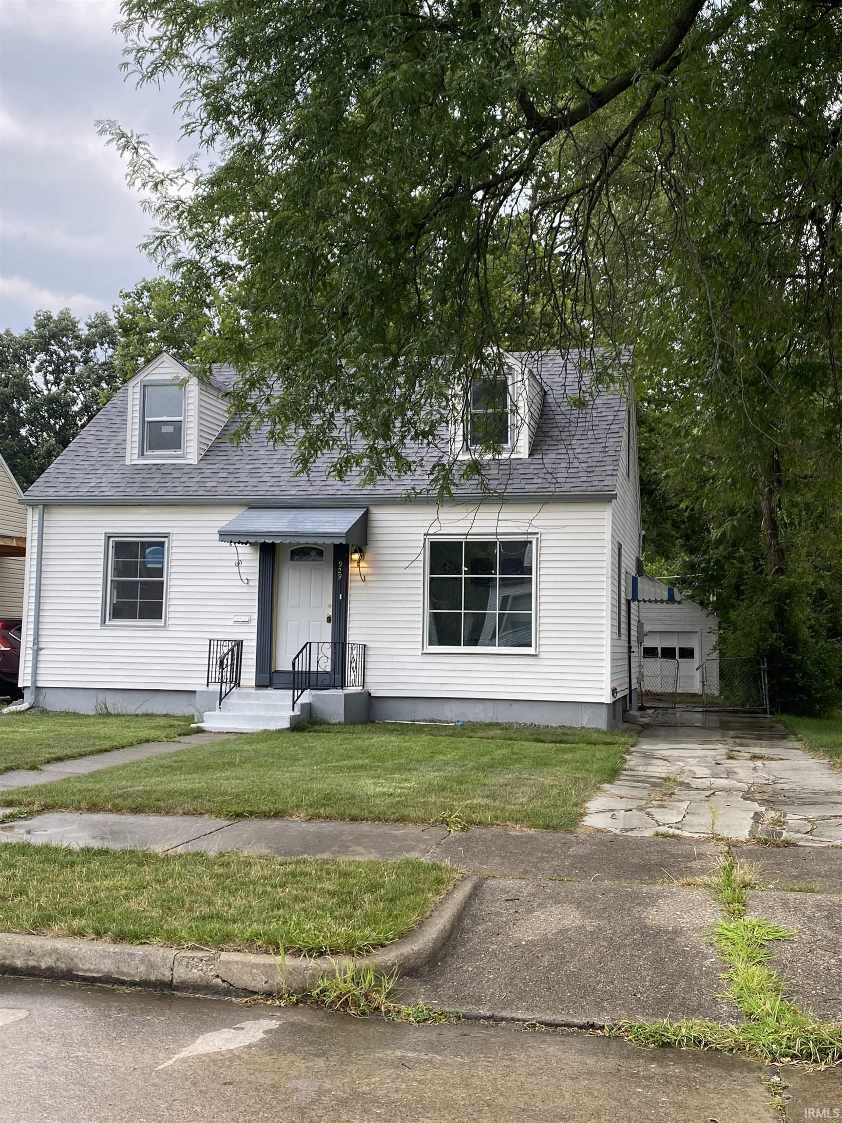929 Milton