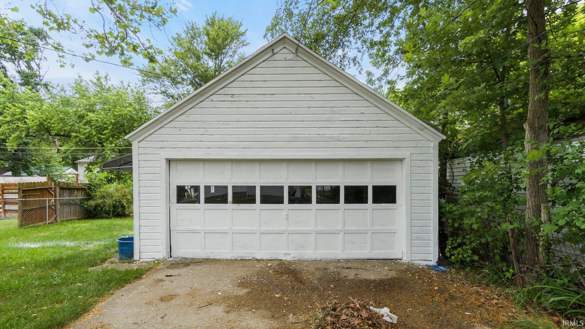 929 Milton