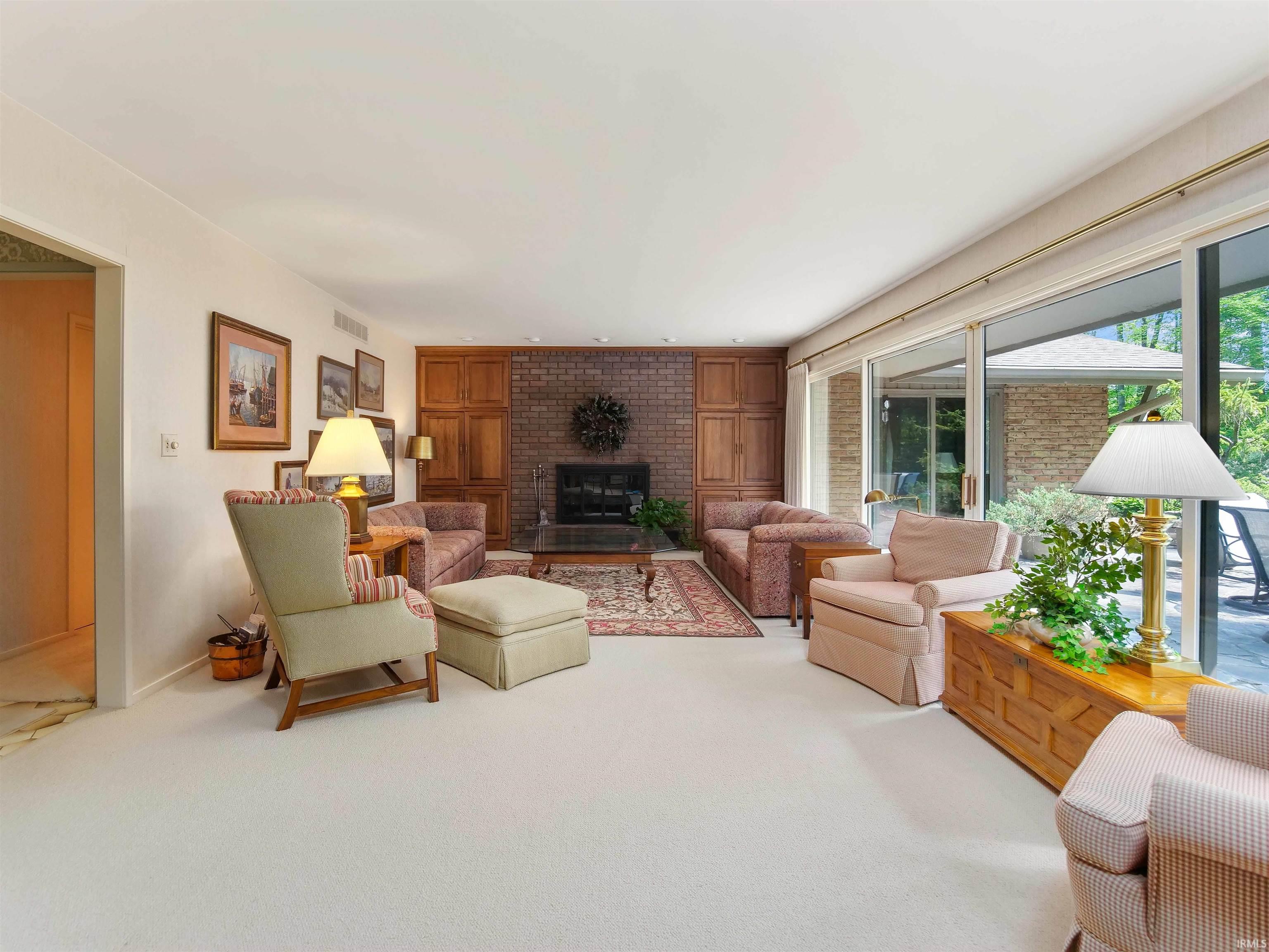 2815 Covington Lake