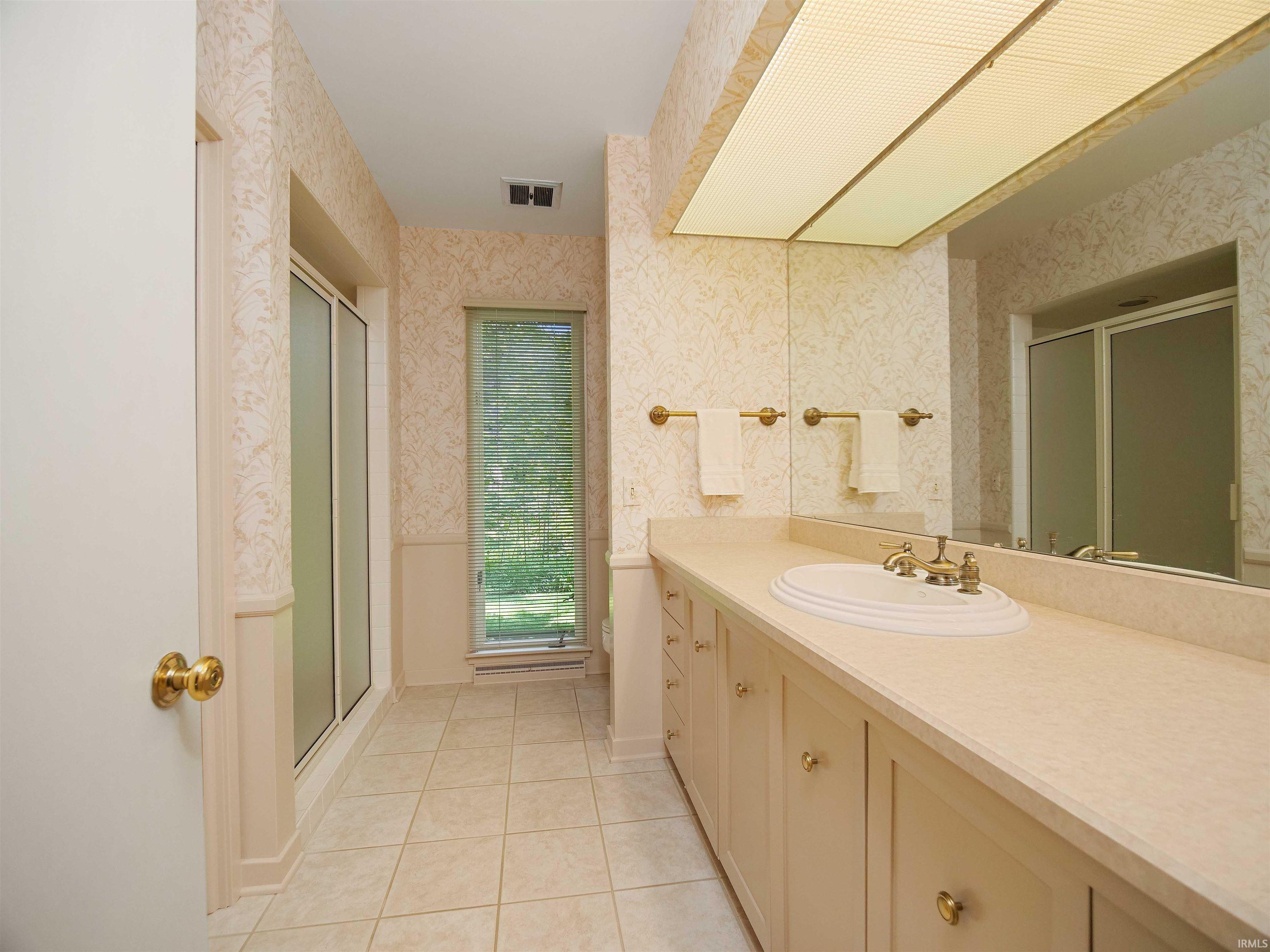 2815 Covington Lake