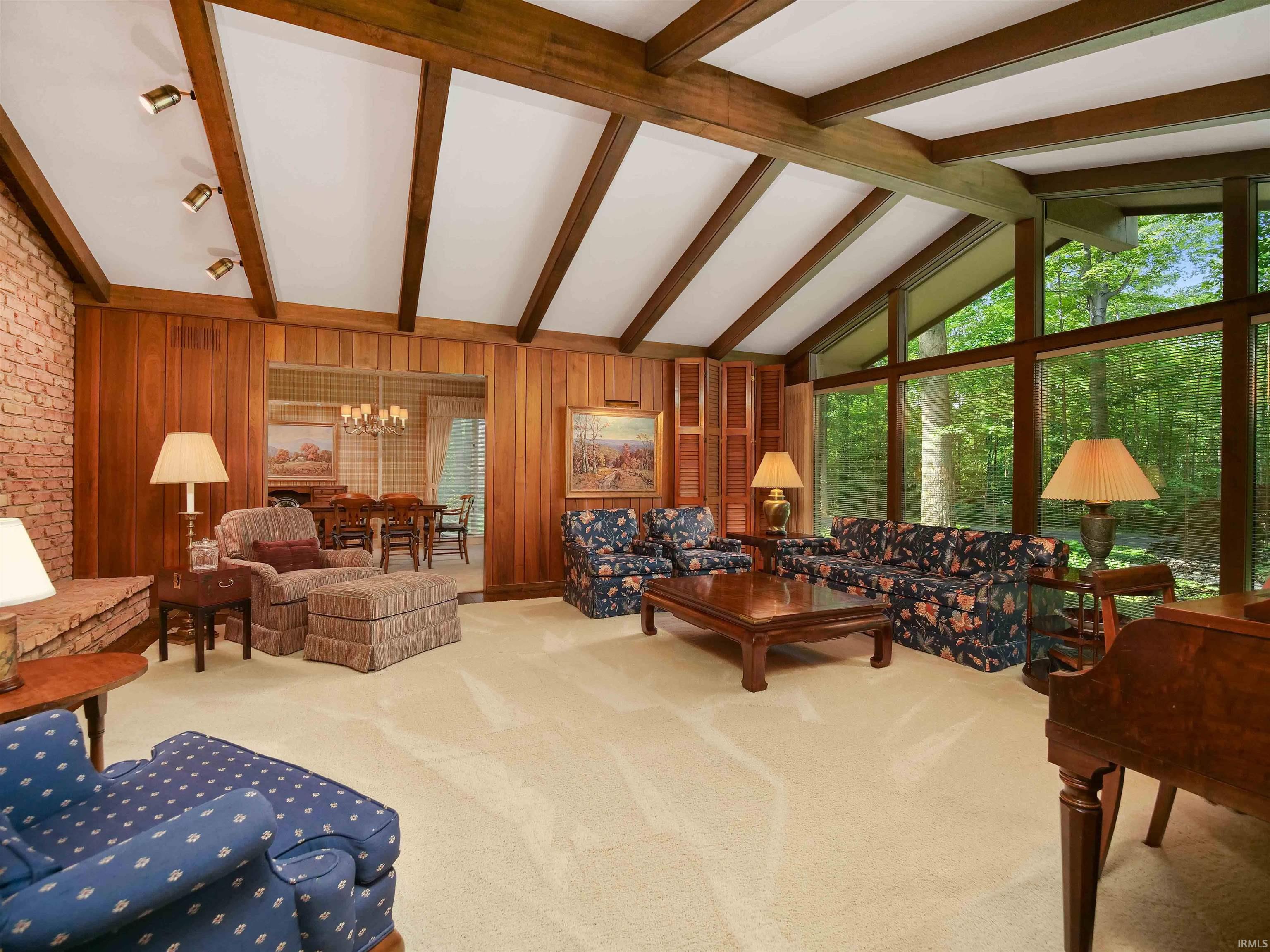 2815 Covington Lake