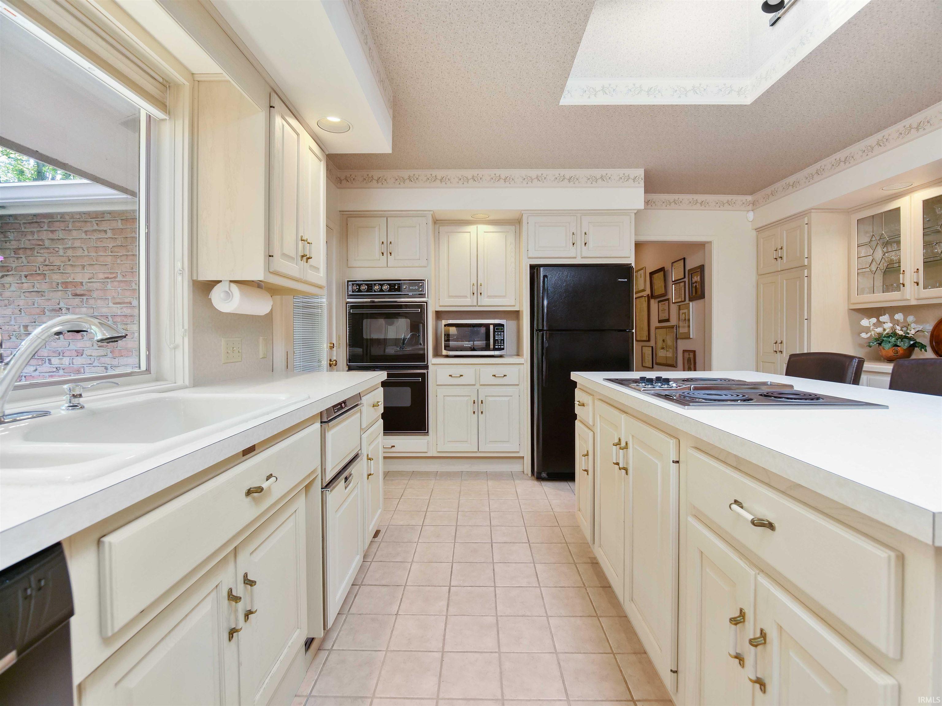 2815 Covington Lake