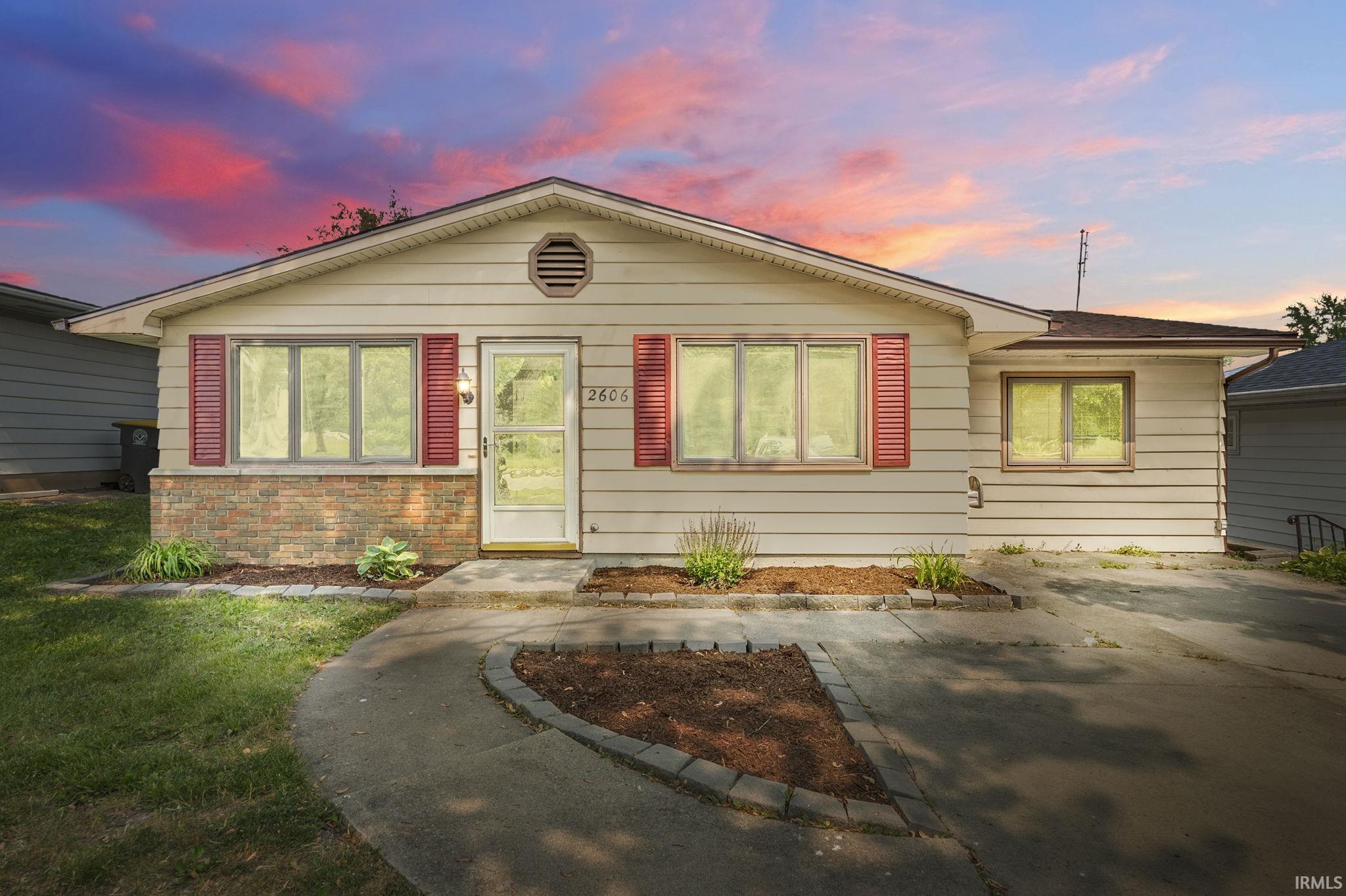 2606 Hobson