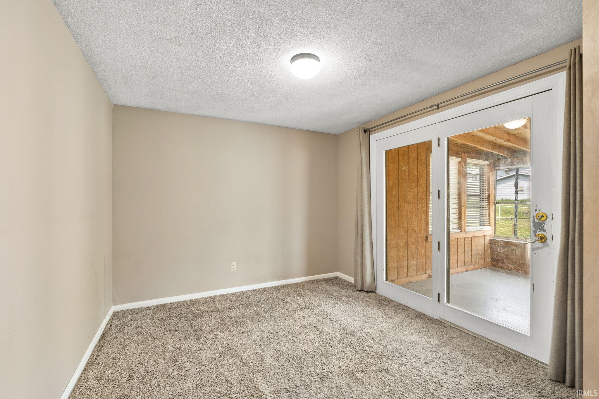 2606 Hobson