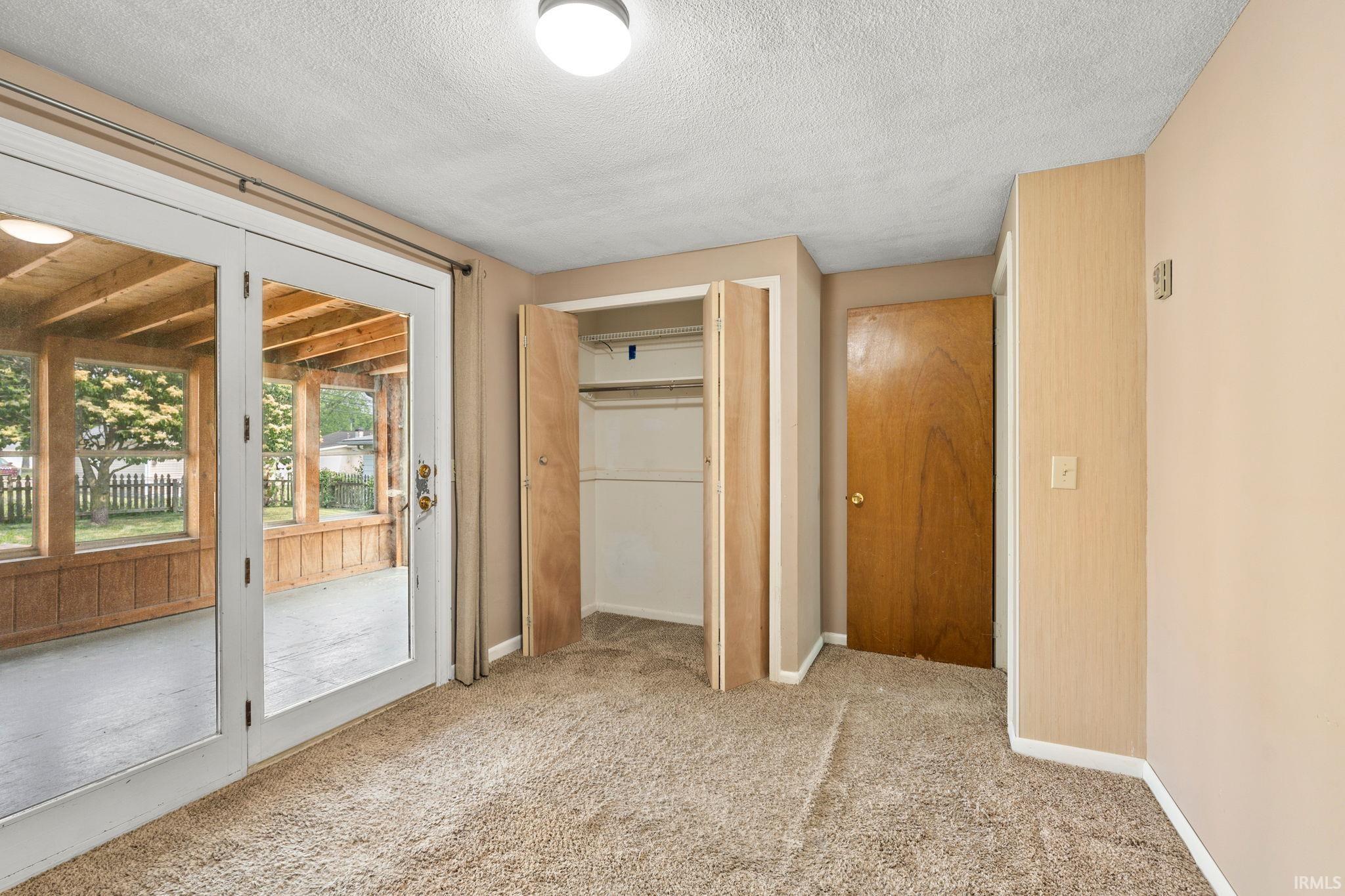 2606 Hobson