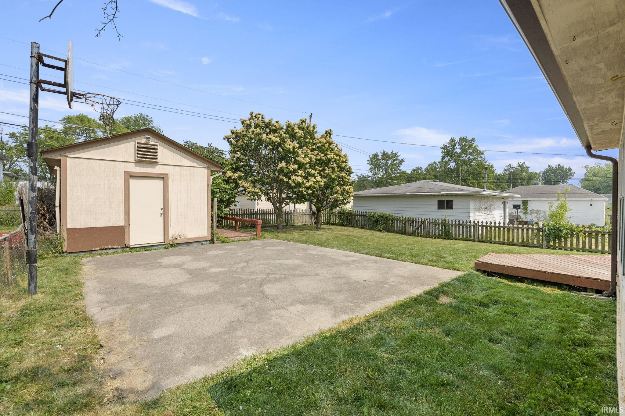 2606 Hobson