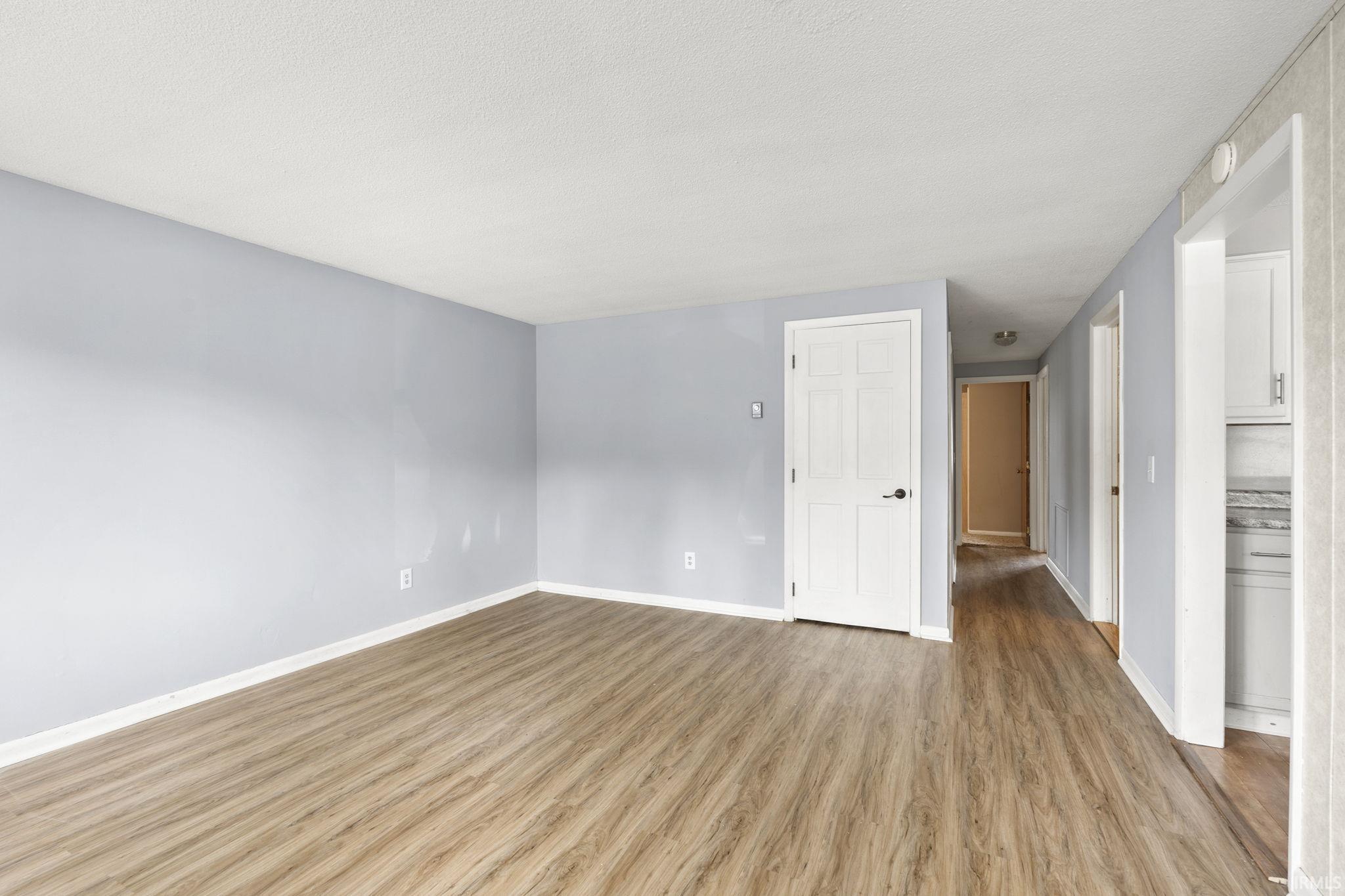 2606 Hobson
