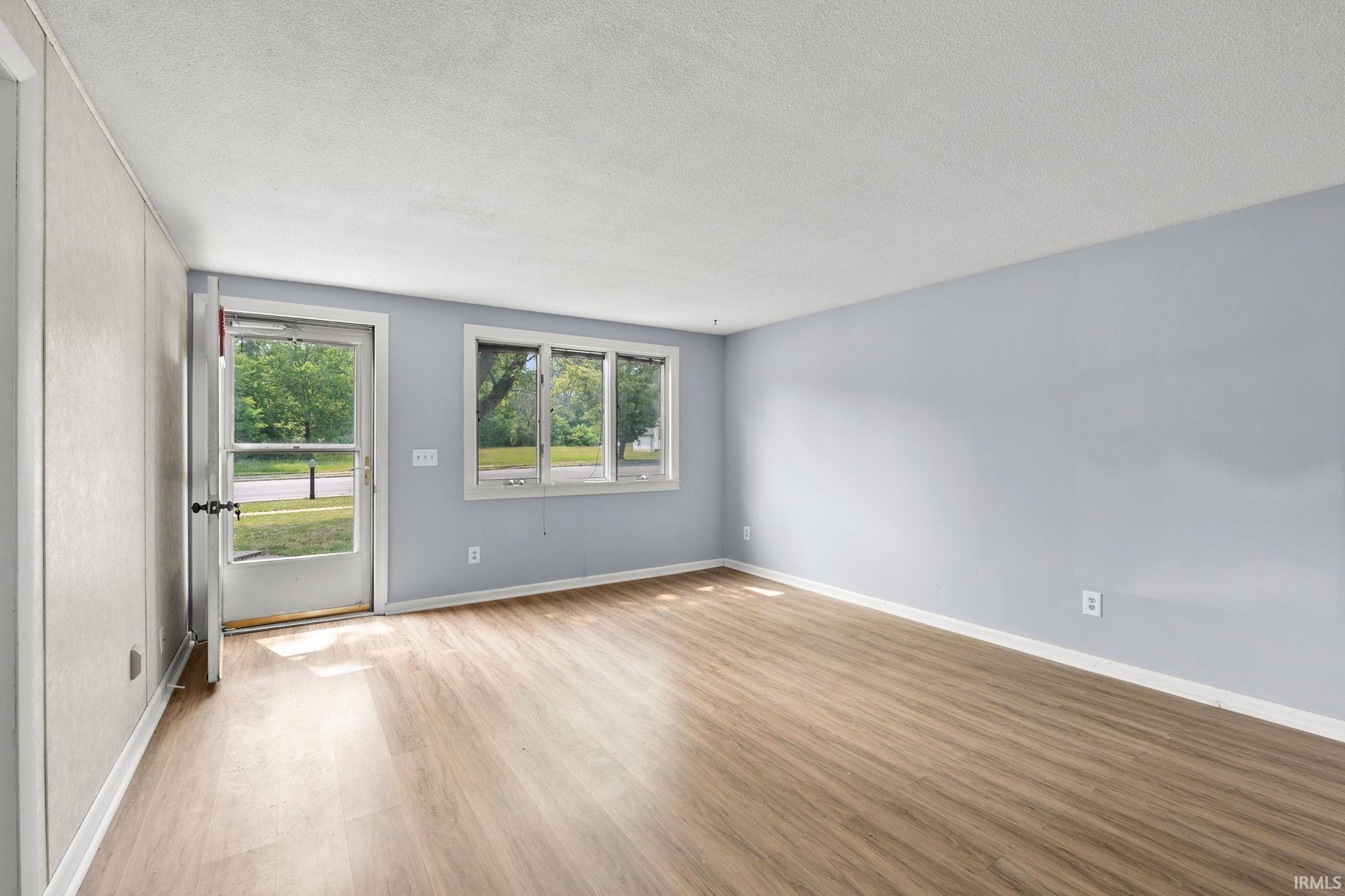 2606 Hobson