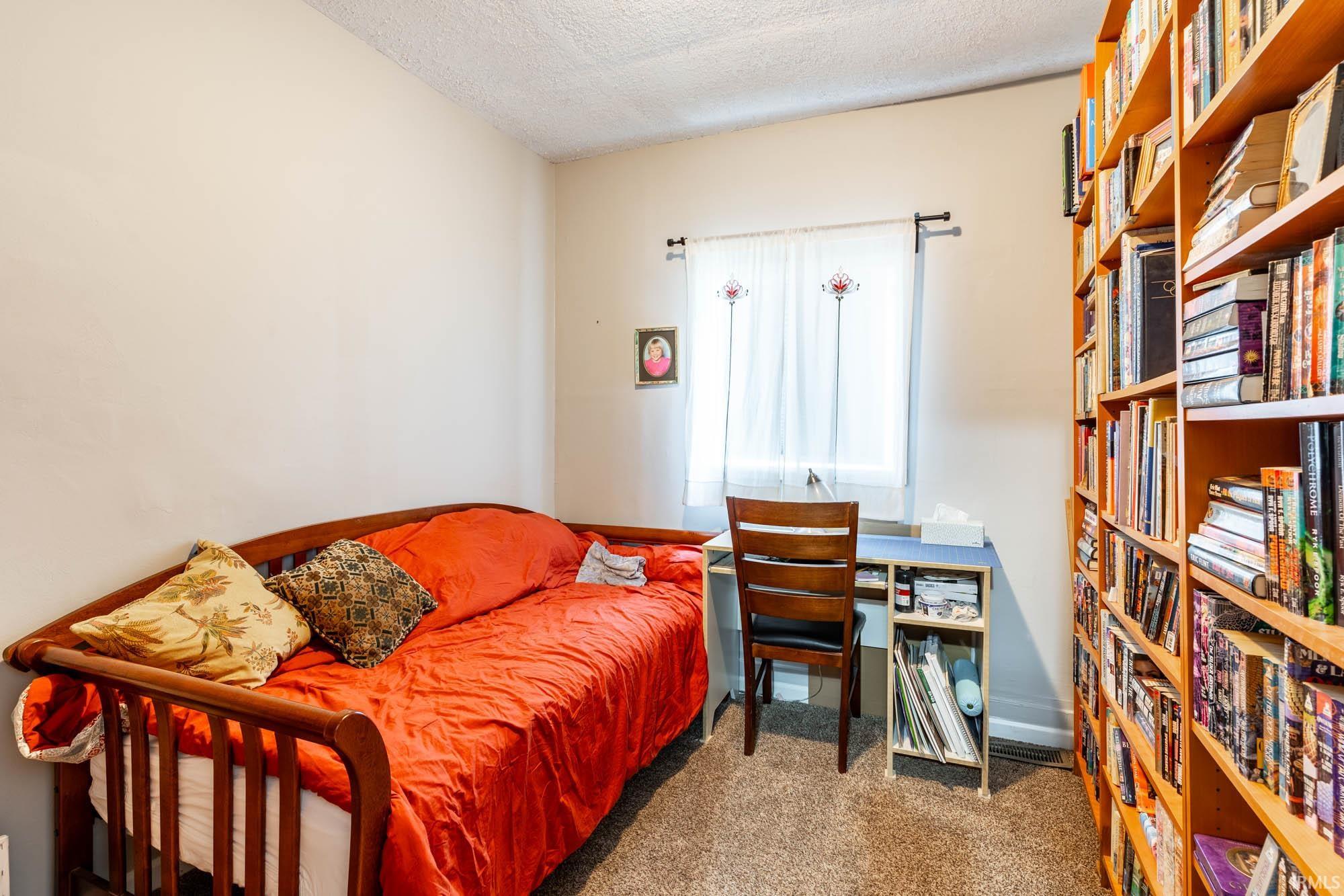 1502 Vance