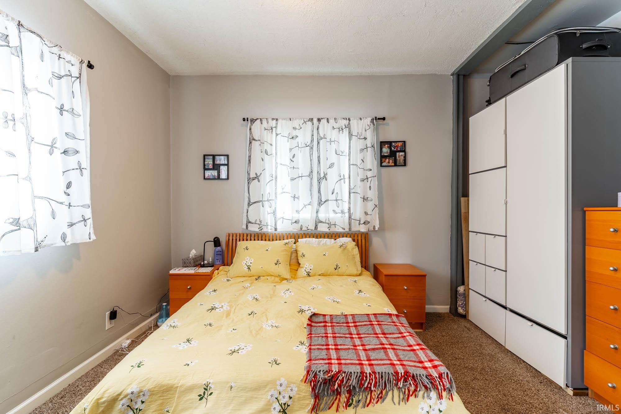 1502 Vance