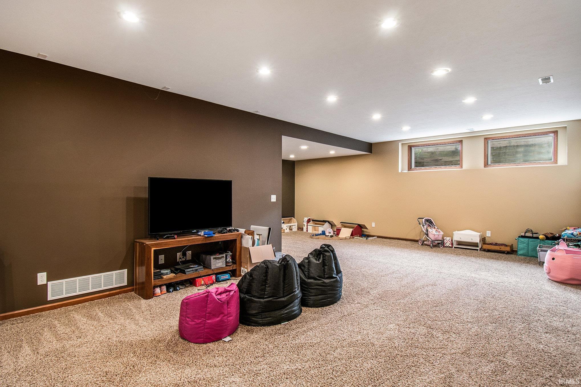 501 Janewood