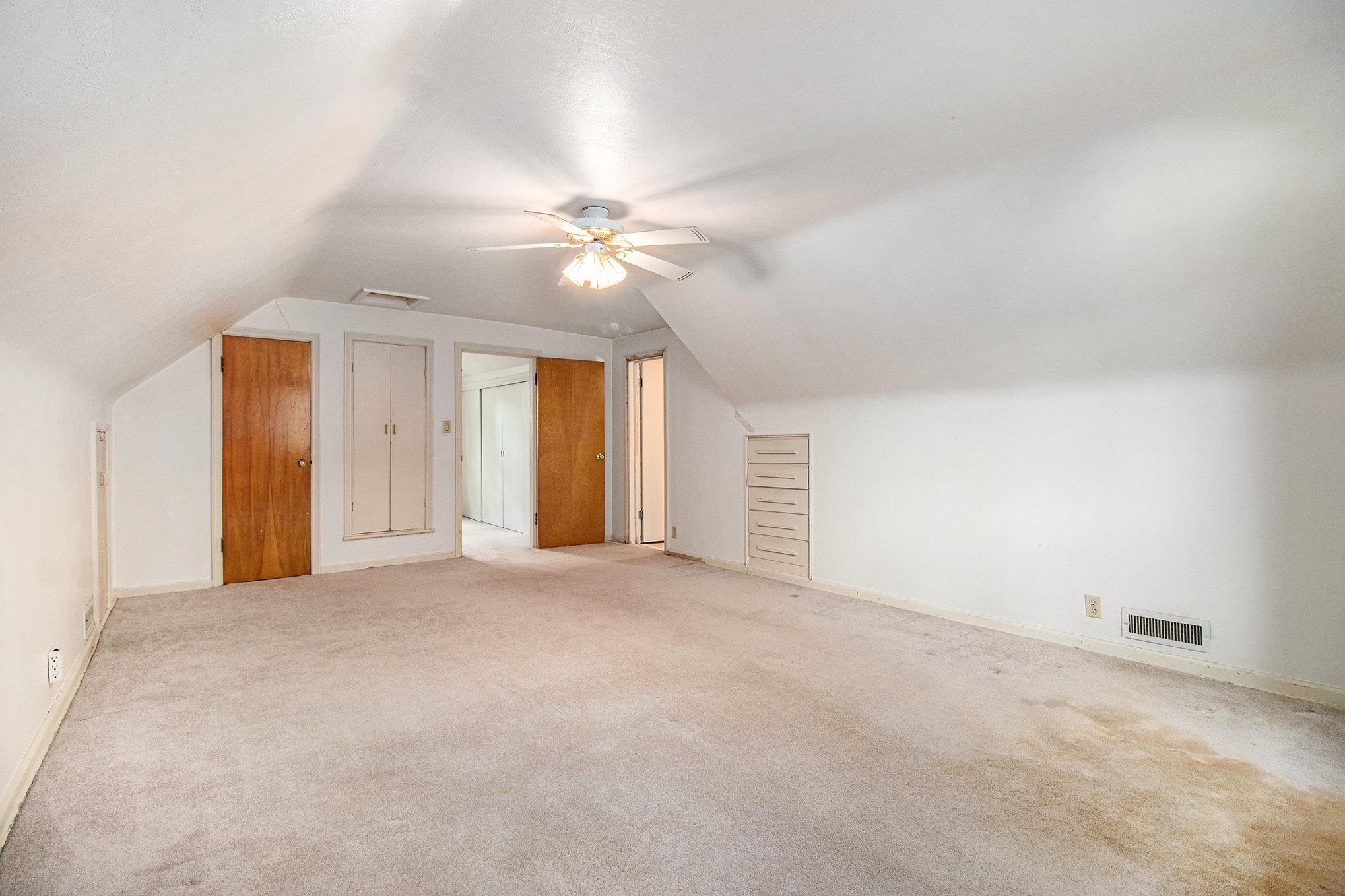 1512 Cedar