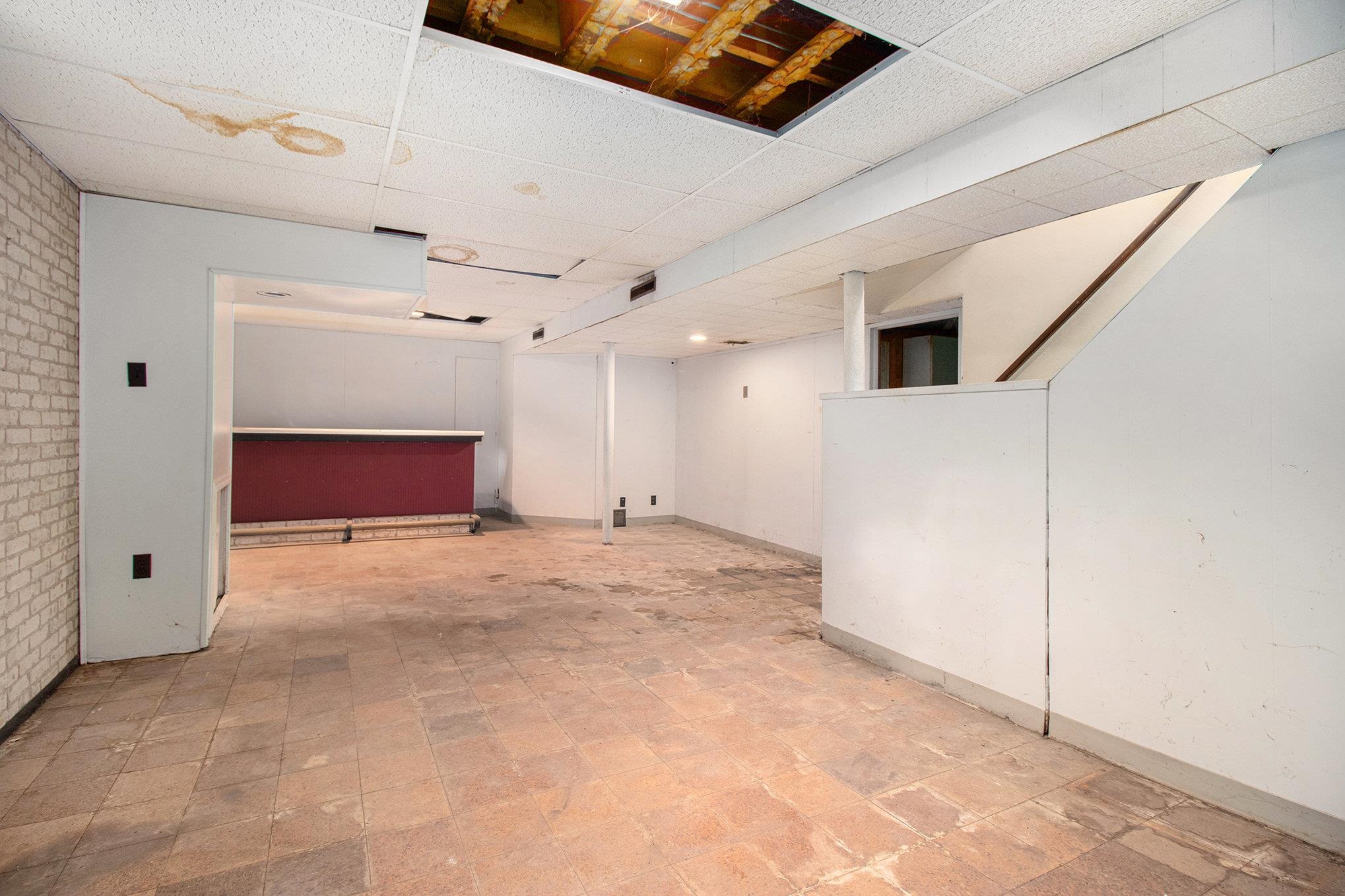 1512 Cedar