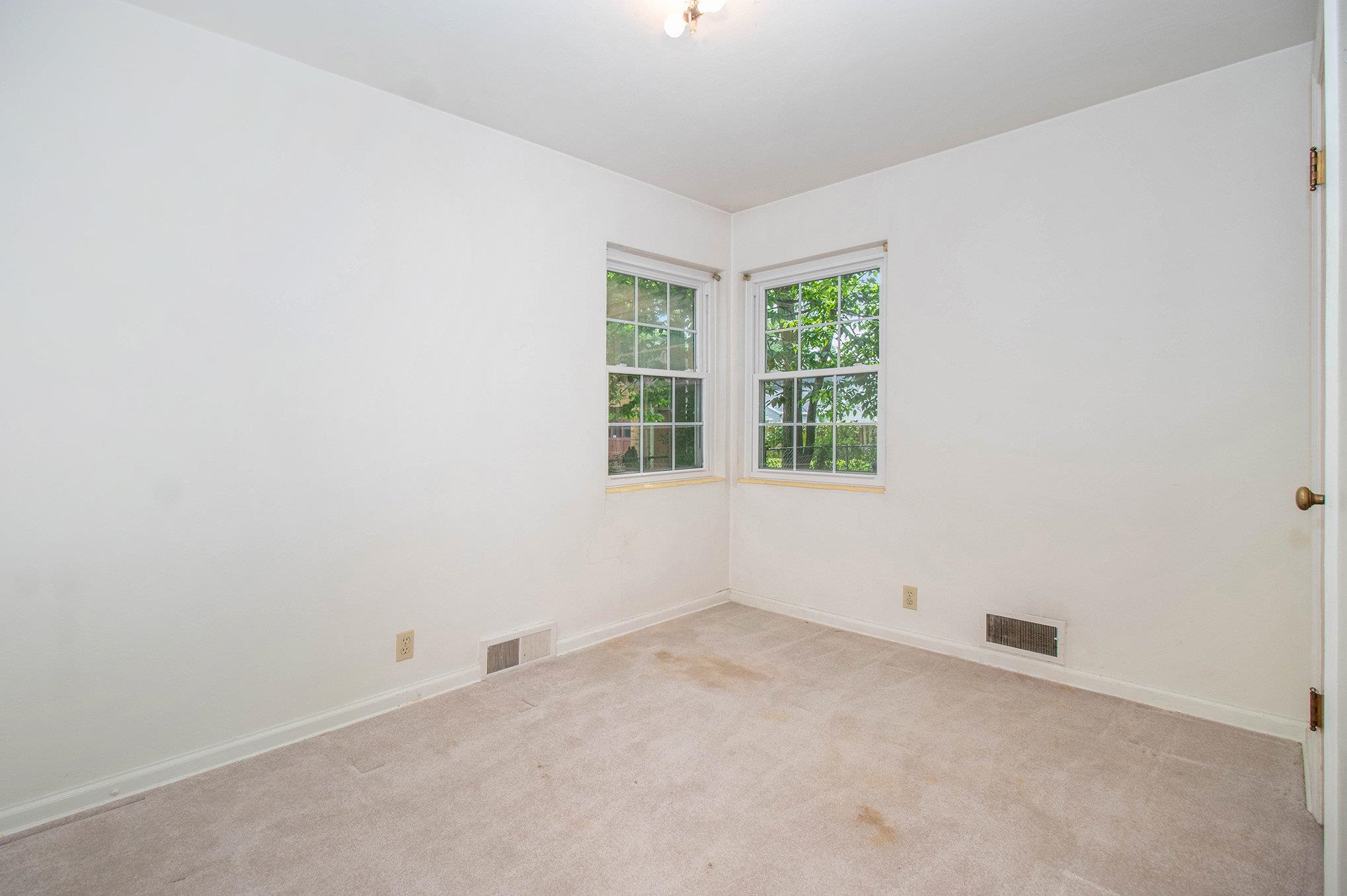 1512 Cedar