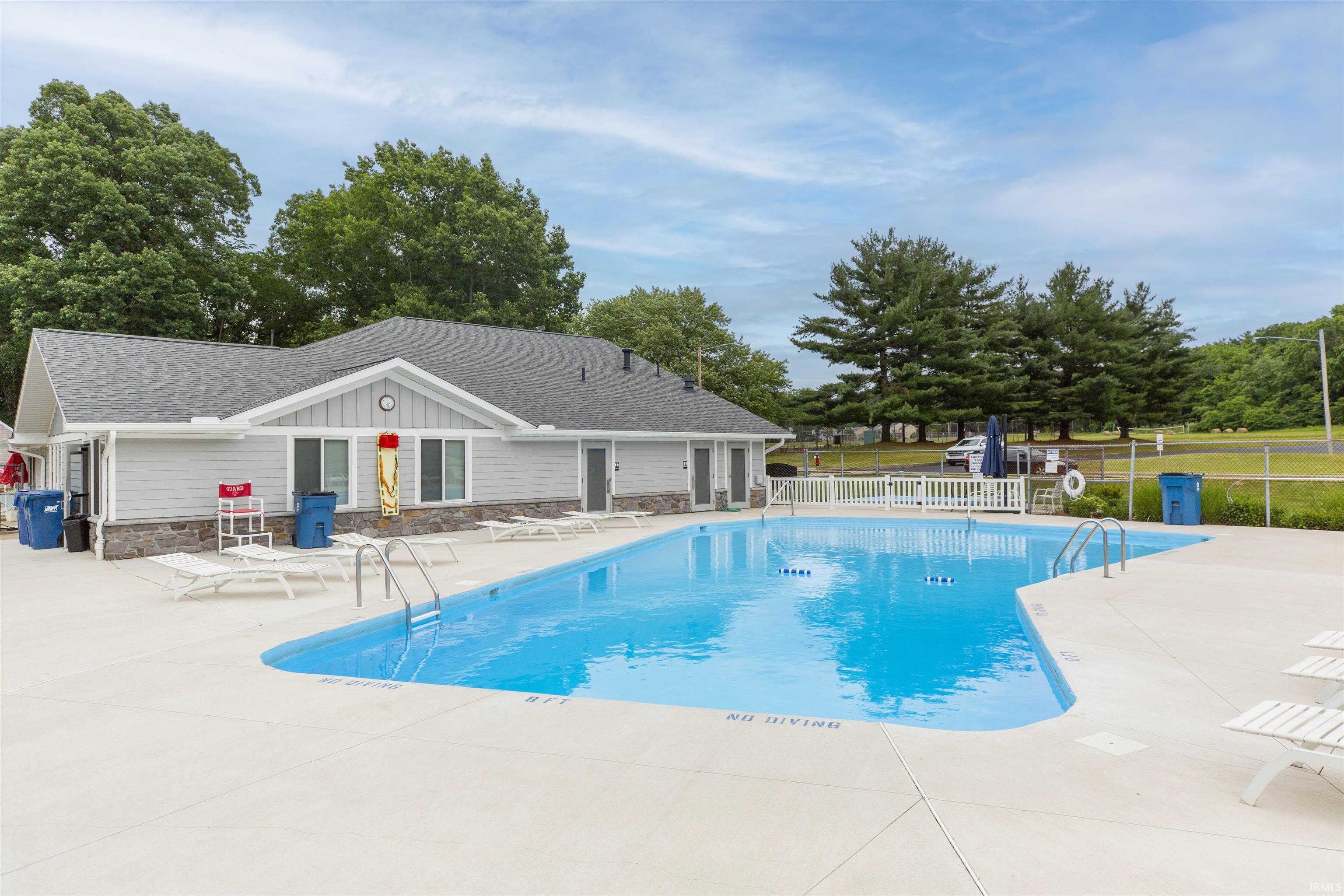 2808 Belknap